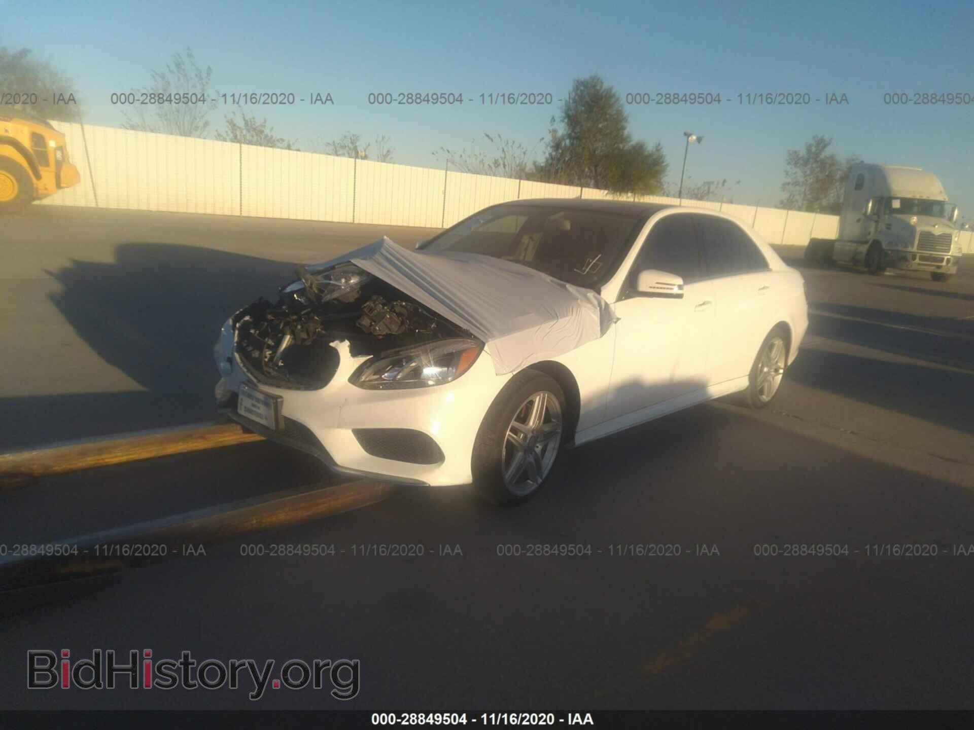 2014 MERCEDES-BENZ E-CLASS - VIN: WDDHF5KB5EB011719 - Фото 2