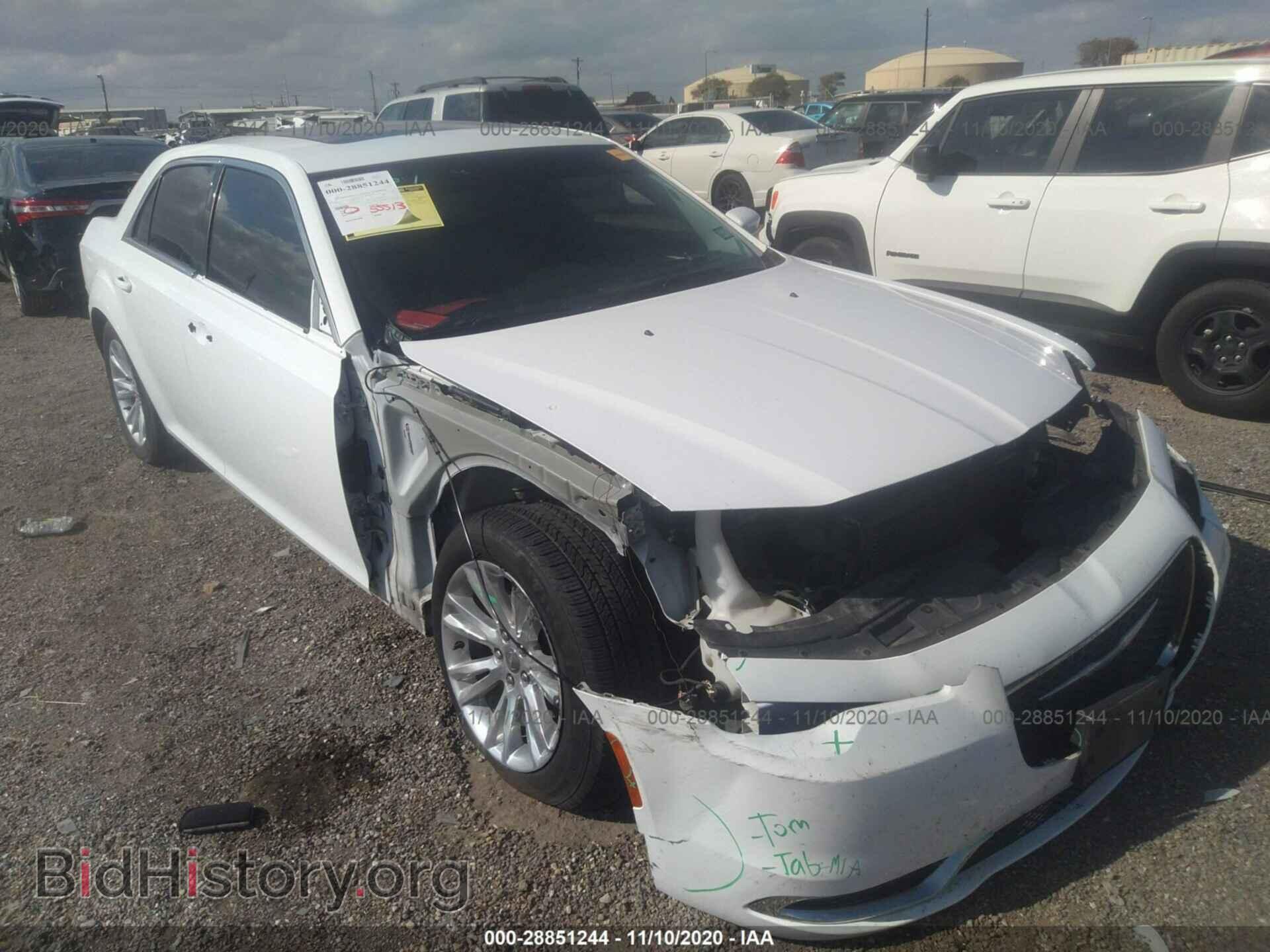 Фотография 2C3CCAAG8GH244012 - CHRYSLER 300 2016