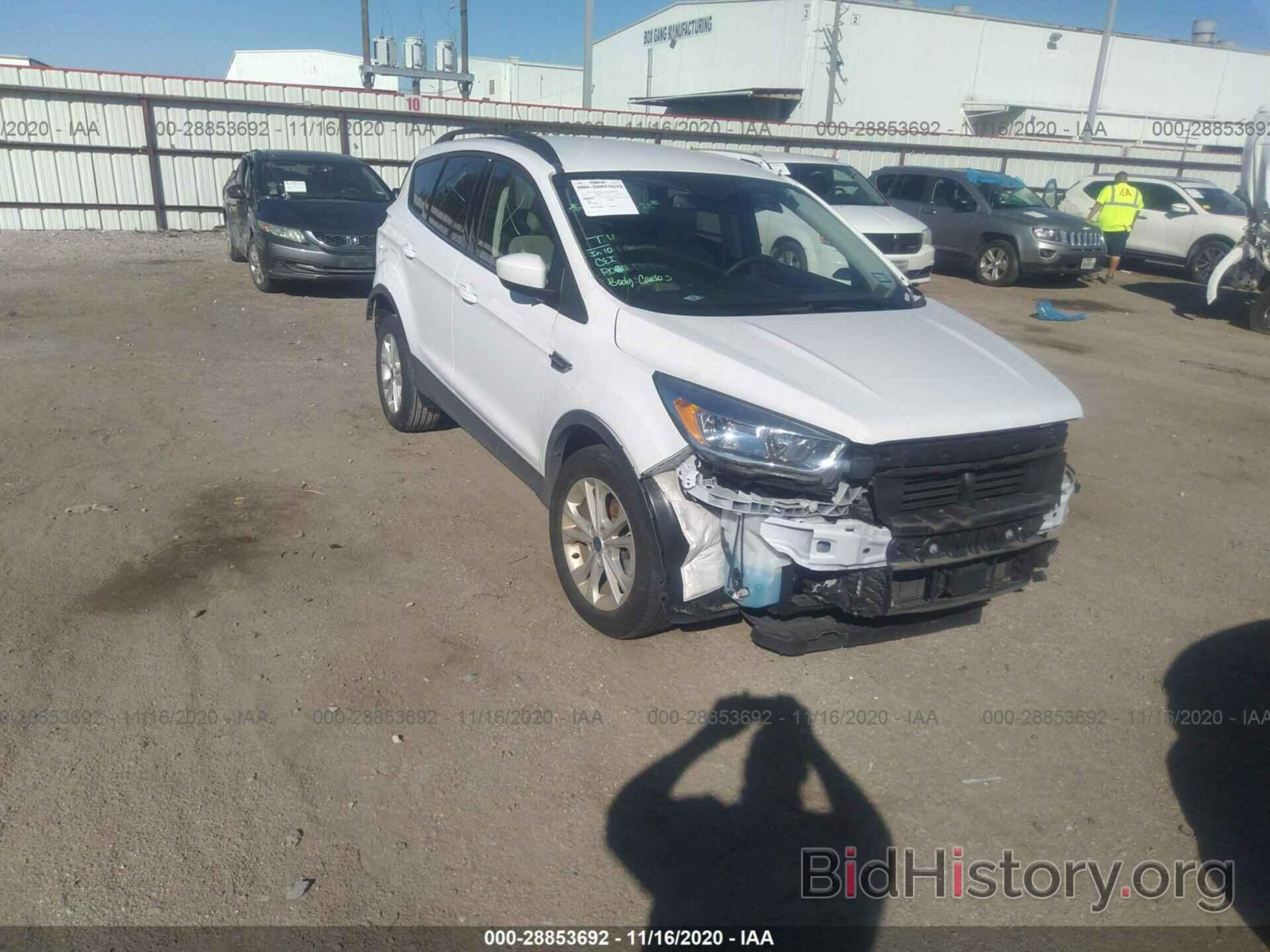 Photo 1FMCU0GD0JUD06888 - FORD ESCAPE 2018