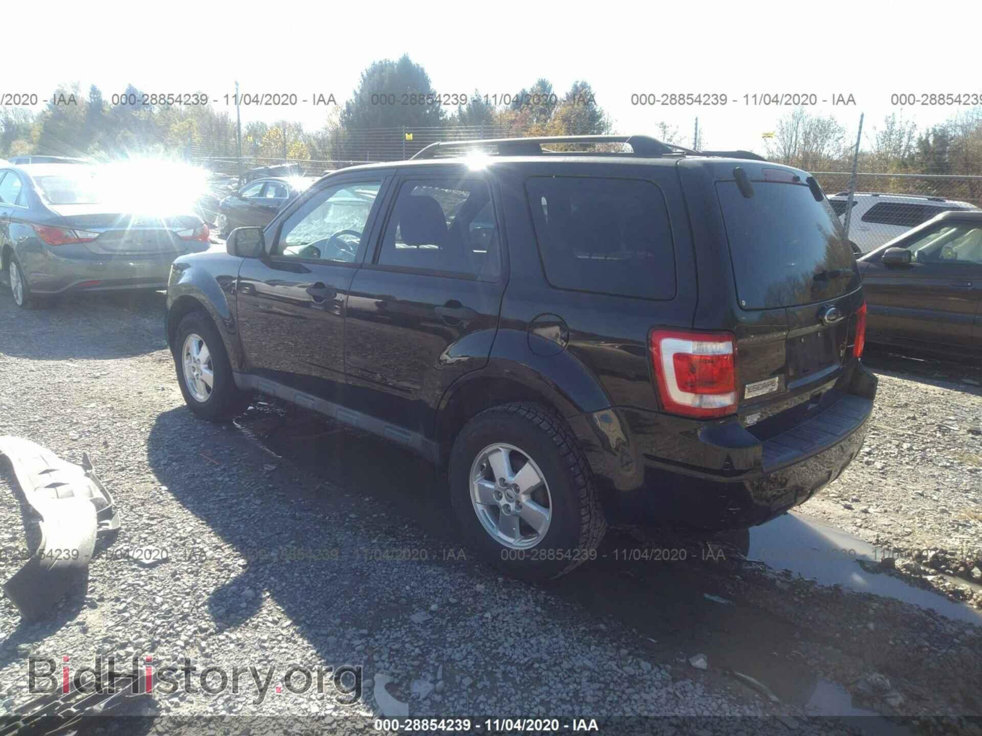 2011 FORD ESCAPE - VIN: 1FMCU0D77BKA72065 - Photo 3