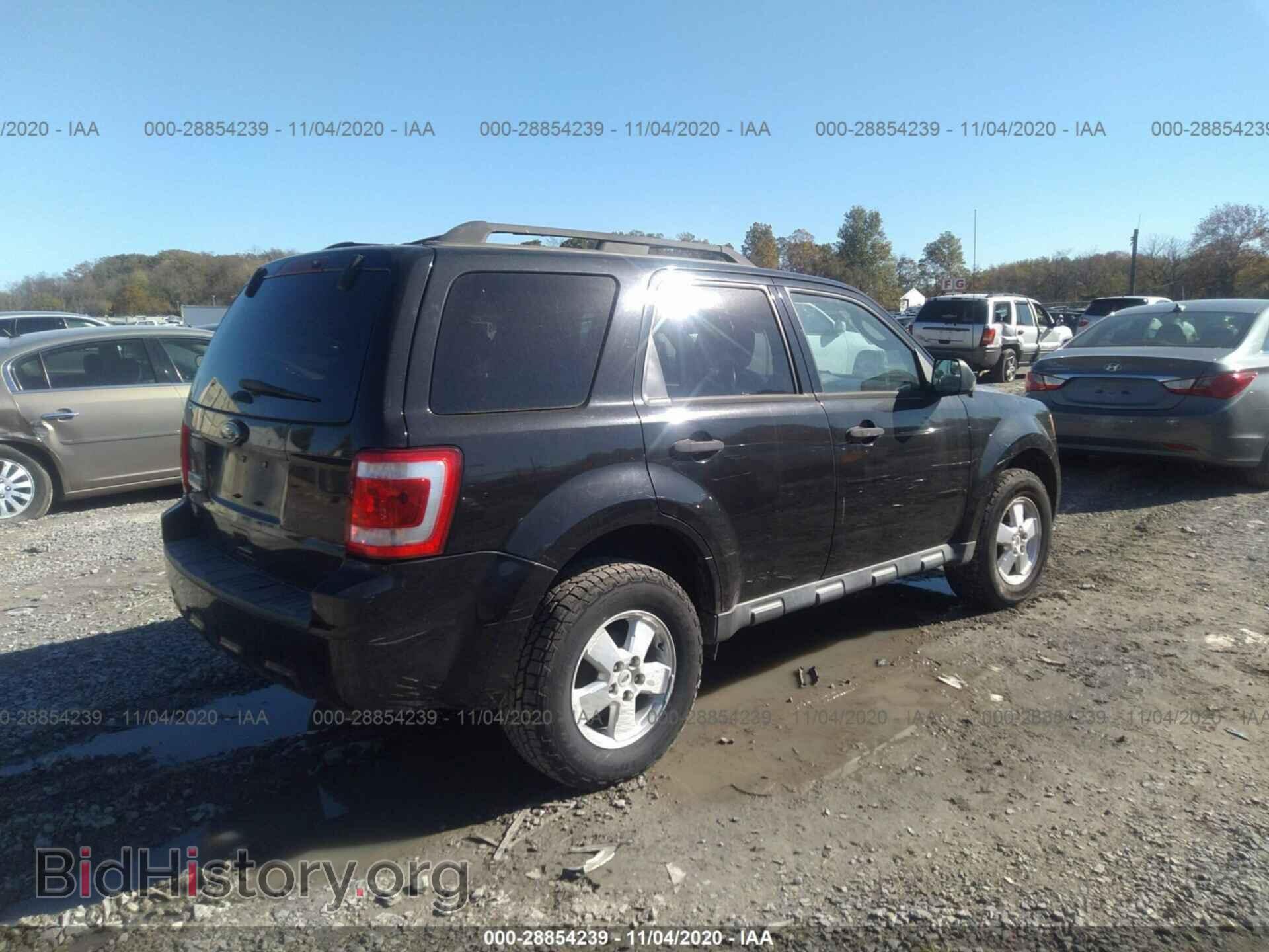 2011 FORD ESCAPE - VIN: 1FMCU0D77BKA72065 - Photo 4