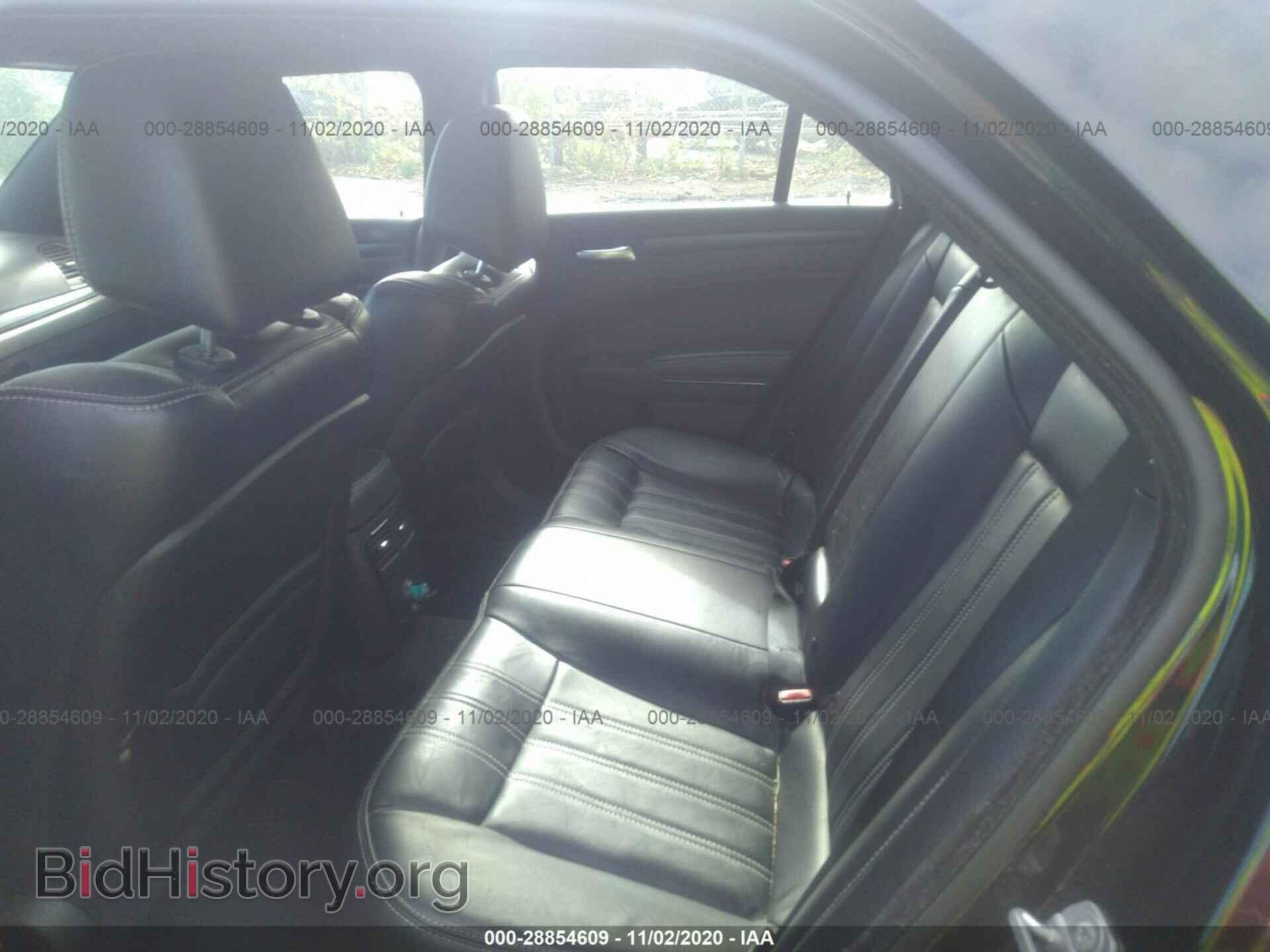 2014 CHRYSLER 300 - VIN: 2C3CCABG5EH355385 - Photo 8