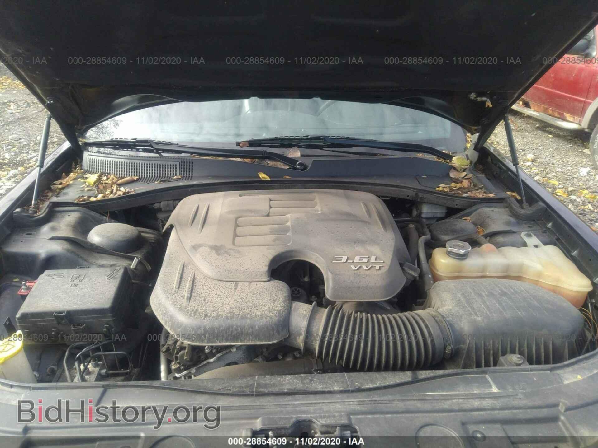 2014 CHRYSLER 300 - VIN: 2C3CCABG5EH355385 - Photo 10
