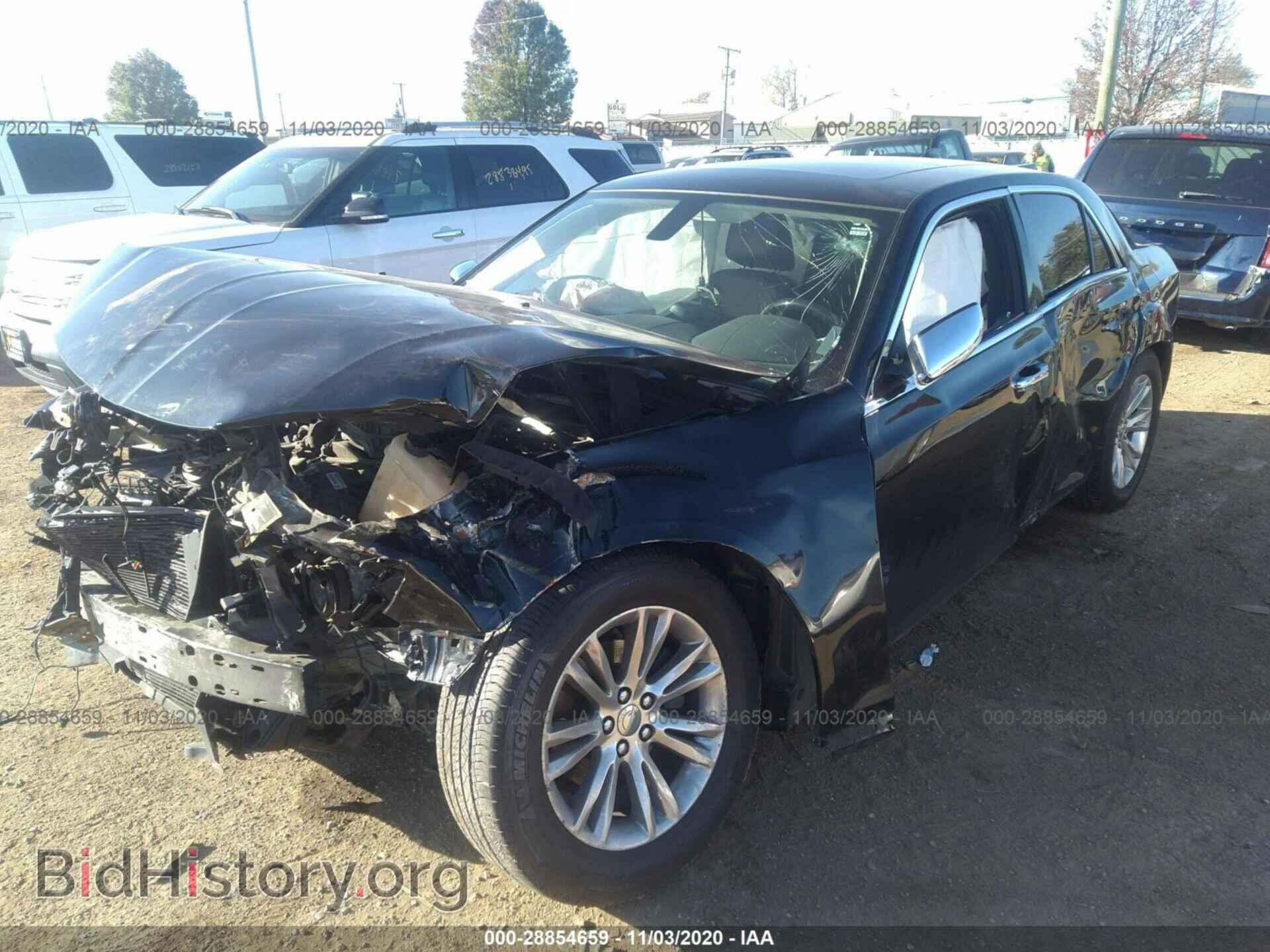 2016 CHRYSLER 300 - VIN: 2C3CCAEG3GH243604 - Фото 2