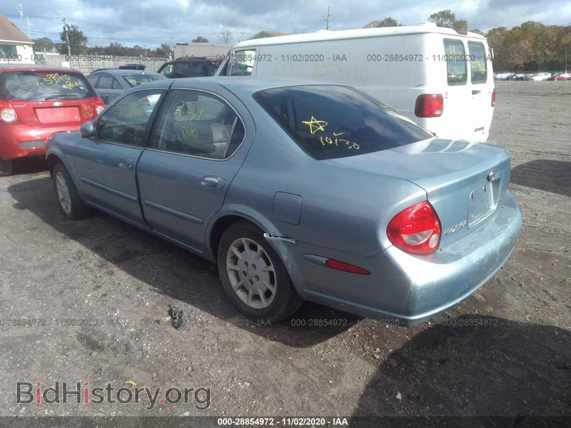 2000 NISSAN MAXIMA - VIN: JN1CA31D3YT749059 - Фото 3