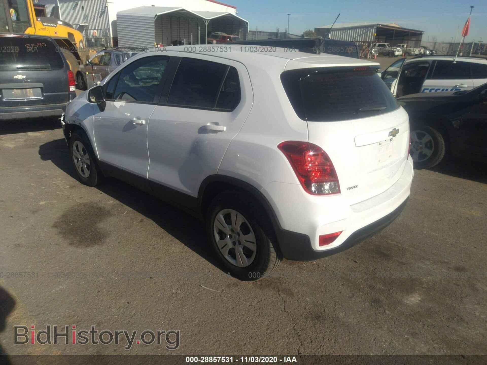 2017 CHEVROLET TRAX - VIN: KL7CJKSB0HB093054 - Фото 3