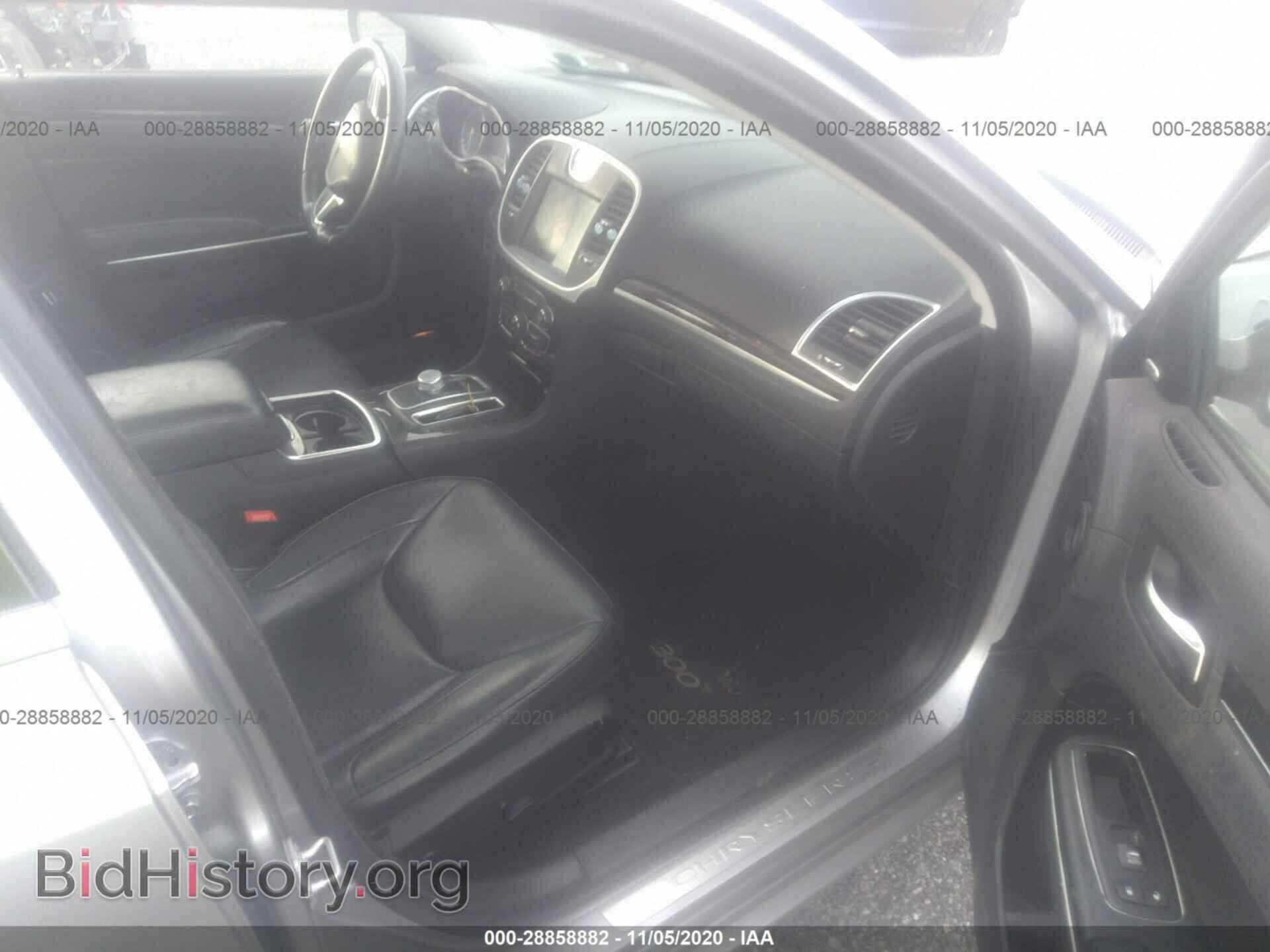 2016 CHRYSLER 300 - VIN: 2C3CCAEG6GH181762 - Фото 5