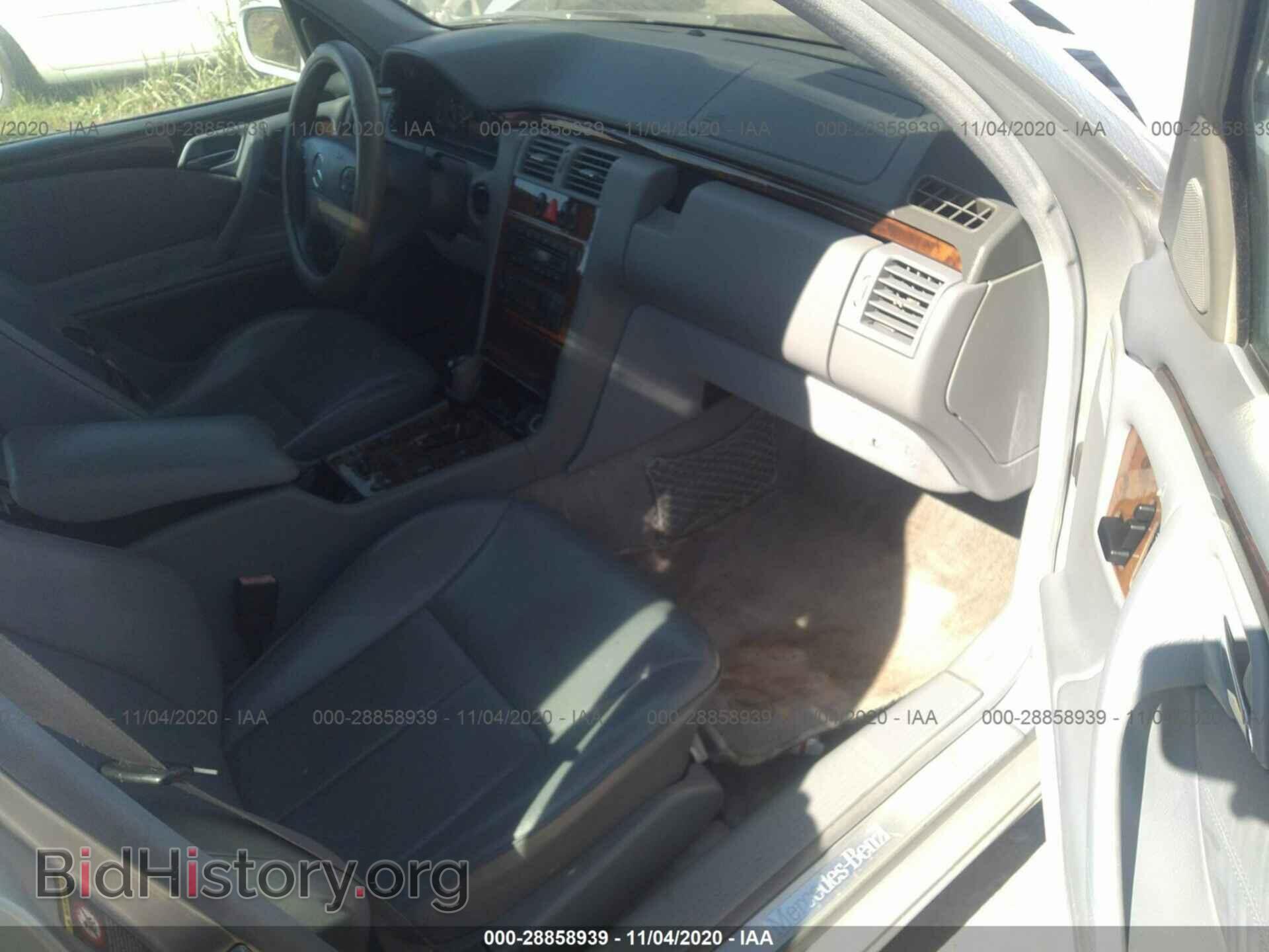 2001 MERCEDES-BENZ E-CLASS - VIN: WDBJF65J71B215760 - Фото 5