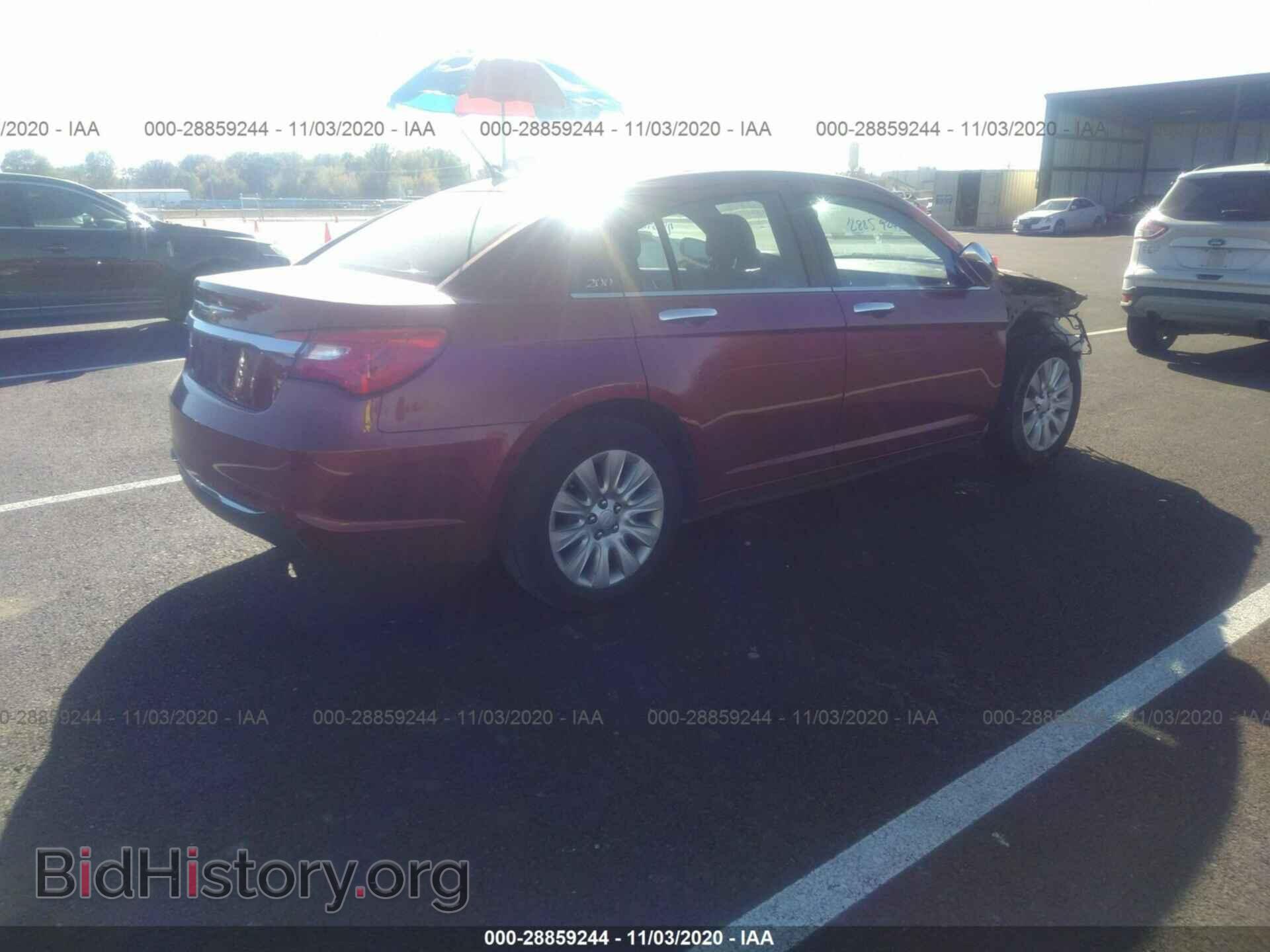 2013 CHRYSLER 200 - VIN: 1C3CCBAB0DN676476 - Фото 4