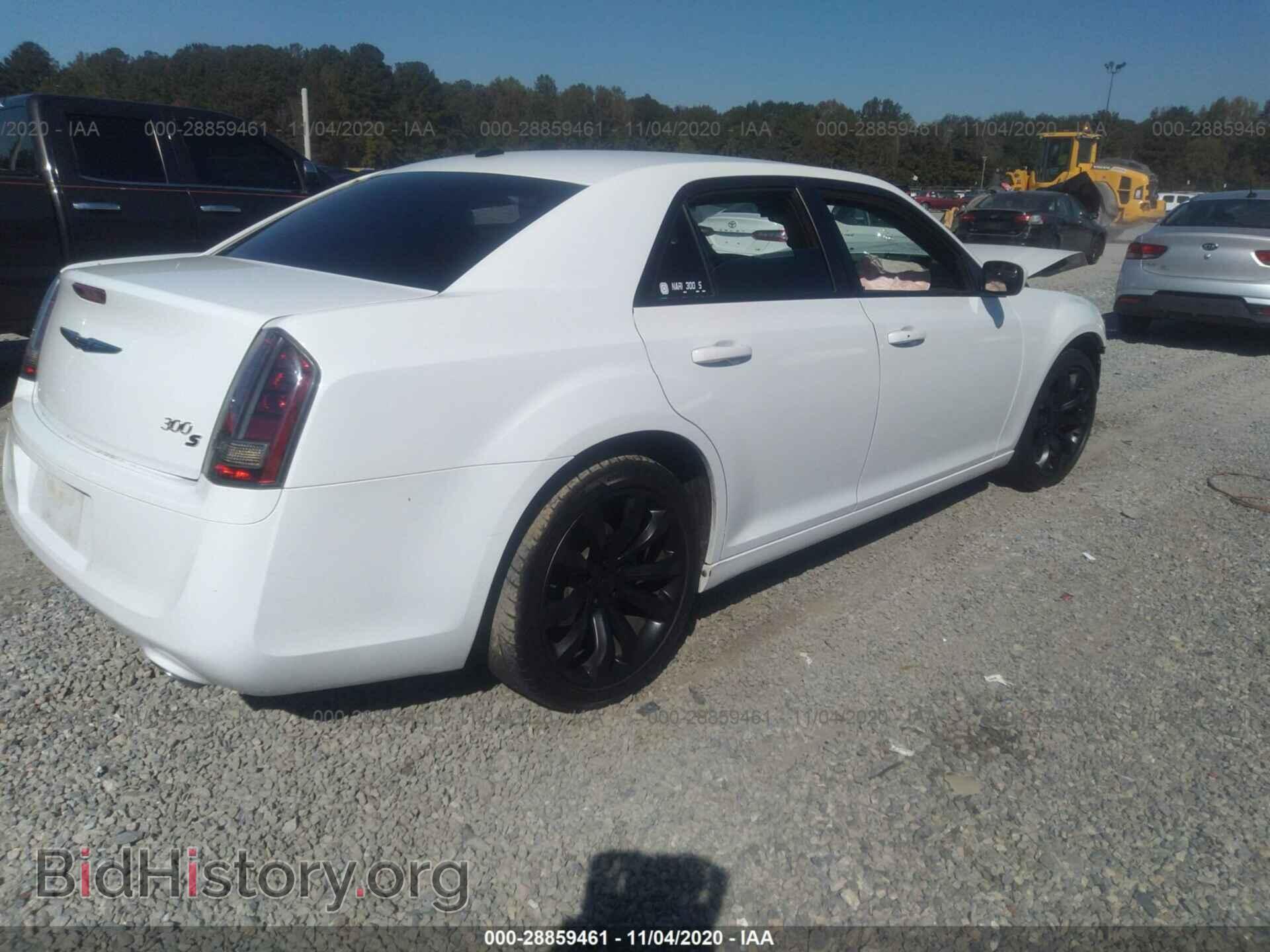 2014 CHRYSLER 300 - VIN: 2C3CCABG3EH328380 - Фото 4