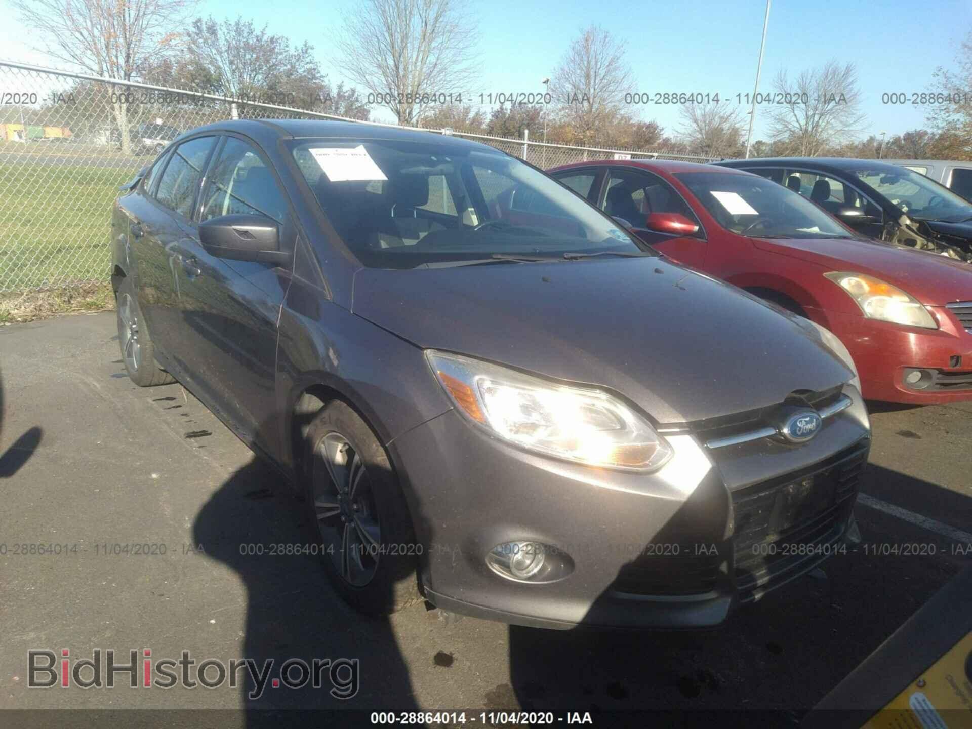 Photo 1FAHP3F24CL270141 - FORD FOCUS 2012