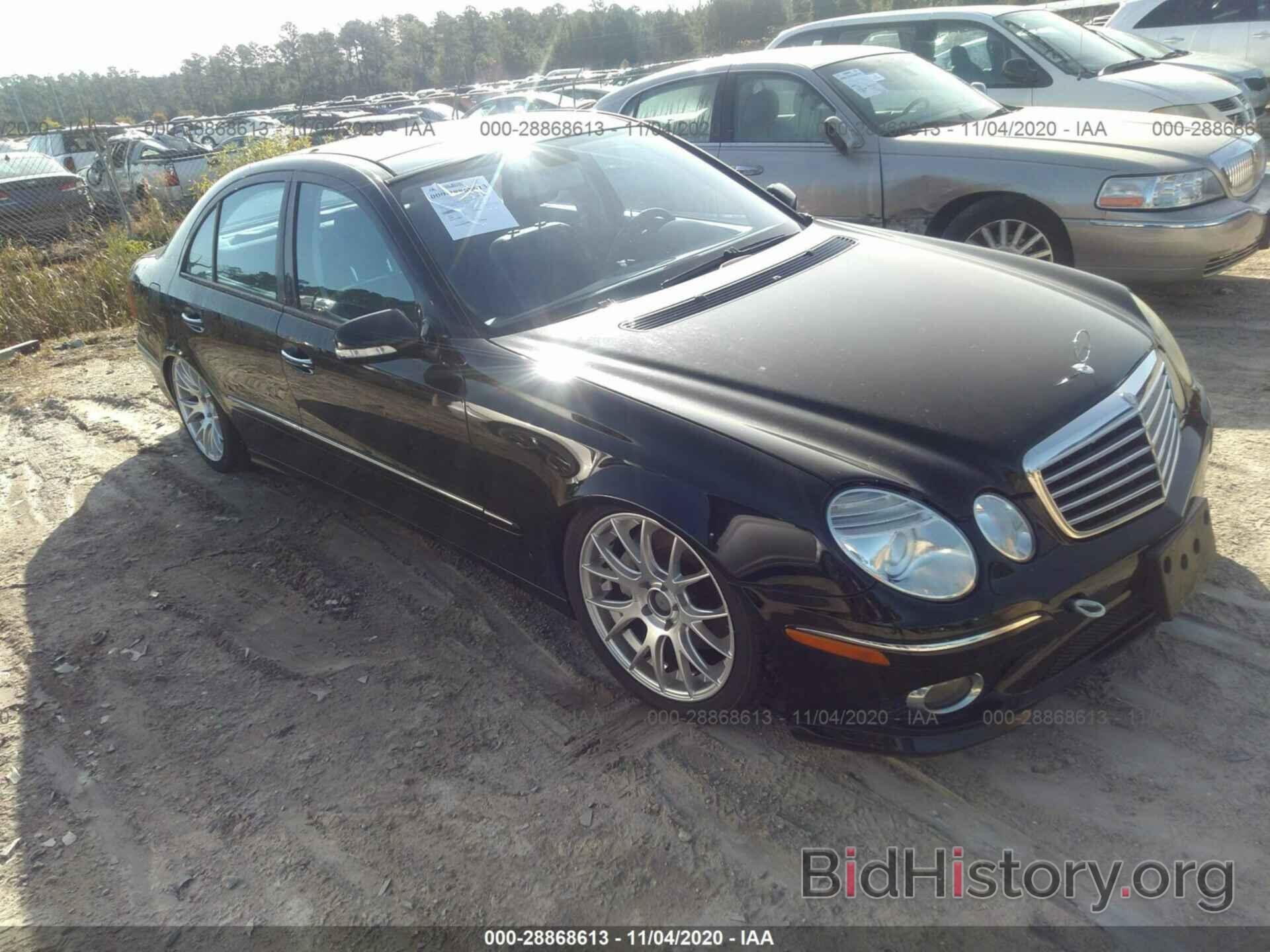 Photo WDBUF72X28B251281 - MERCEDES-BENZ E-CLASS 2008