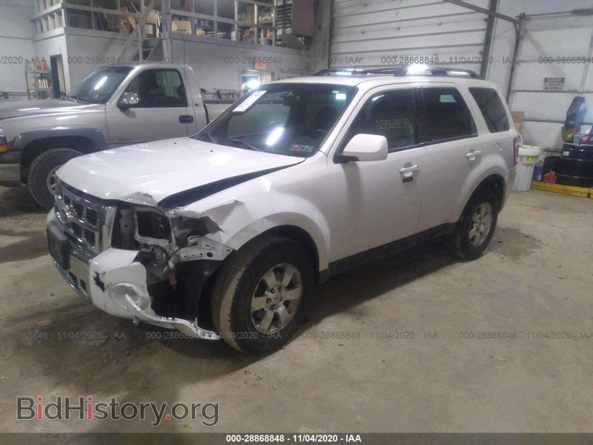 2011 FORD ESCAPE - VIN: 1FMCU9EG5BKC71585 - Фото 2
