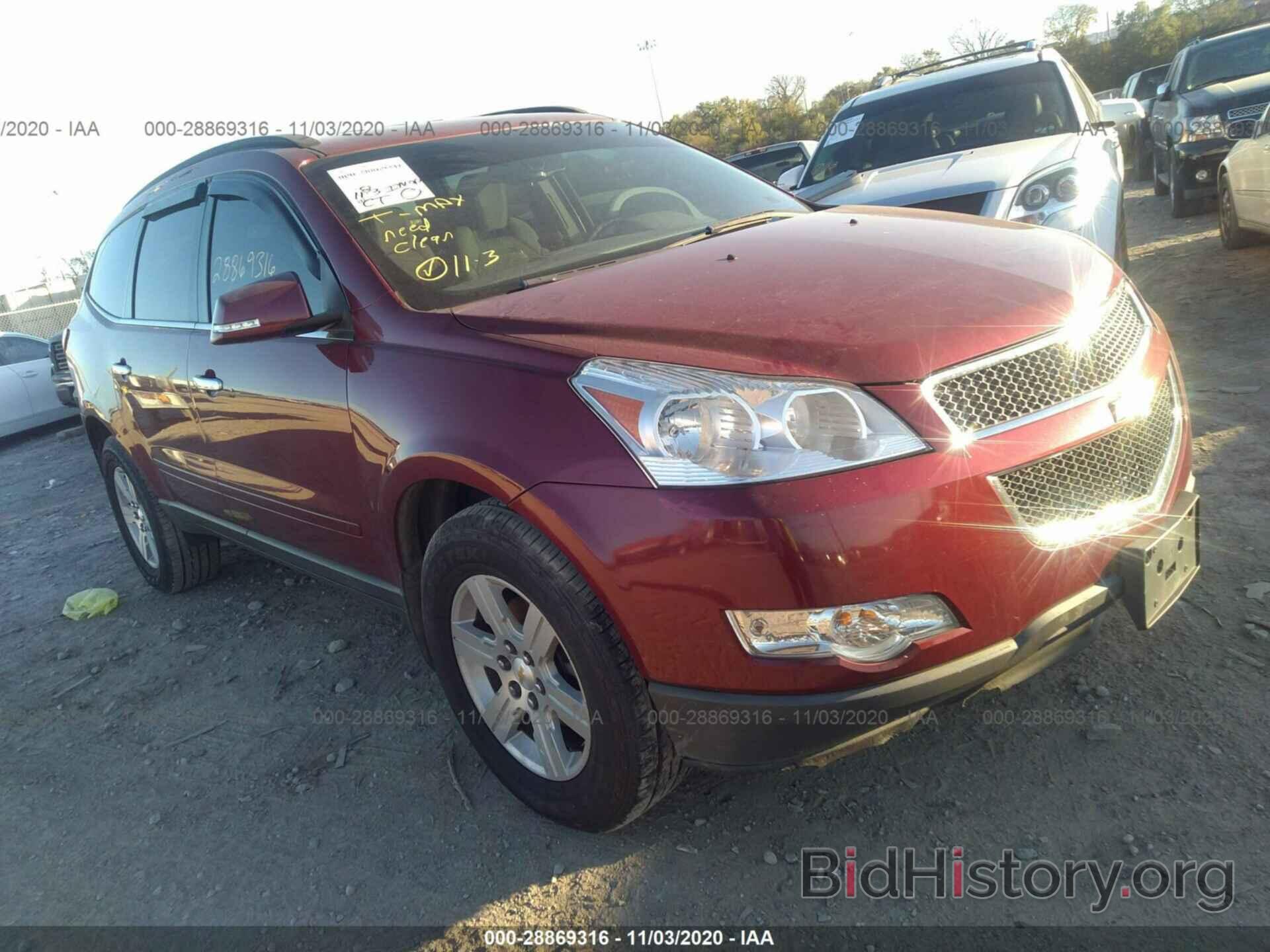 Photo 1GNKVGED5BJ145621 - CHEVROLET TRAVERSE 2011