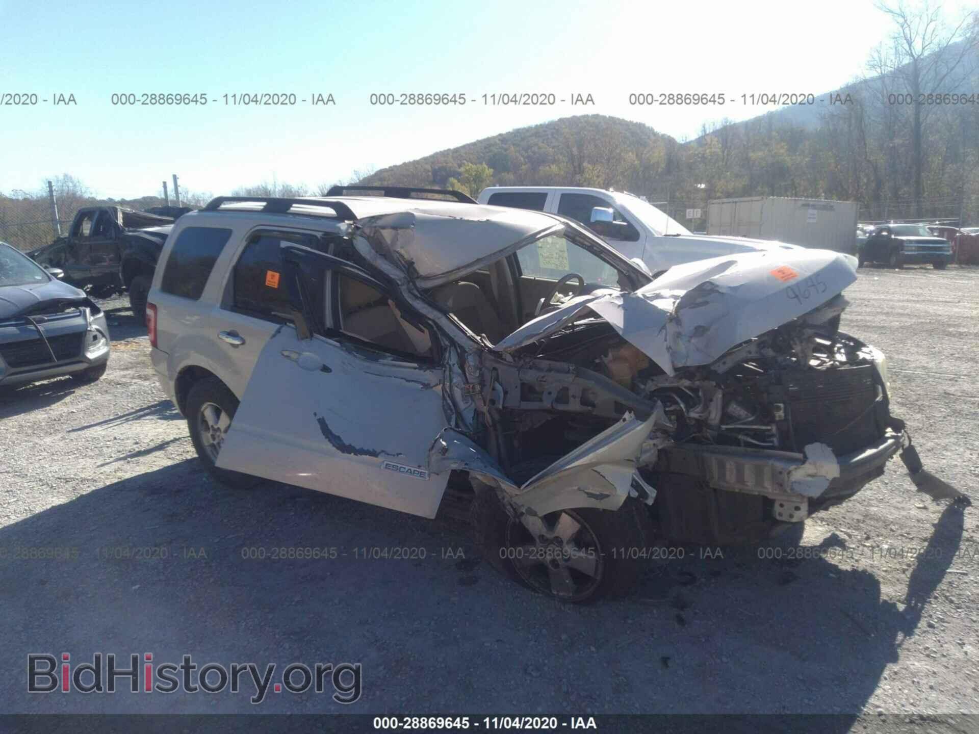 Фотография 1FMCU93178KA92715 - FORD ESCAPE 2008