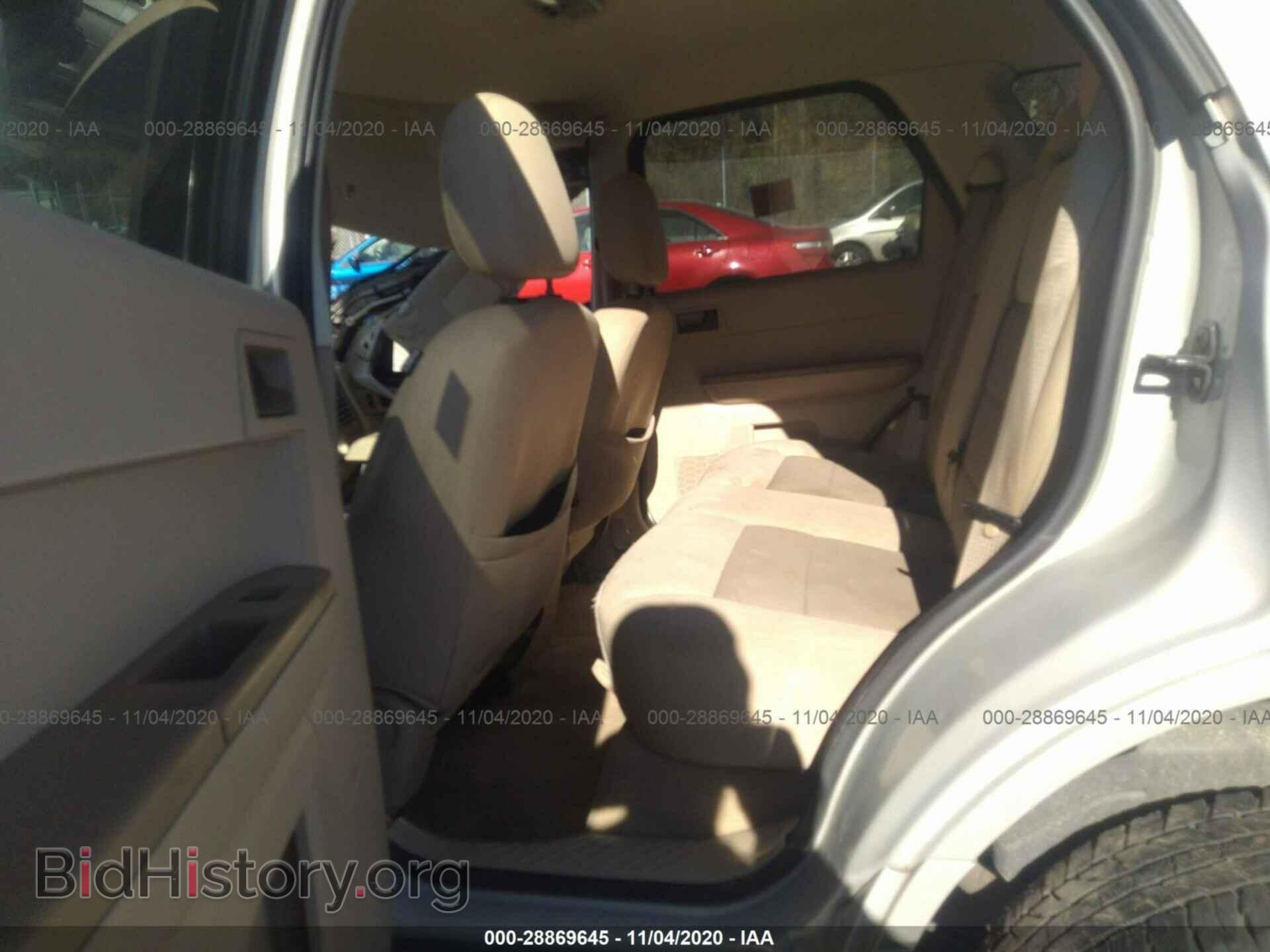 2008 FORD ESCAPE - VIN: 1FMCU93178KA92715 - Фото 8