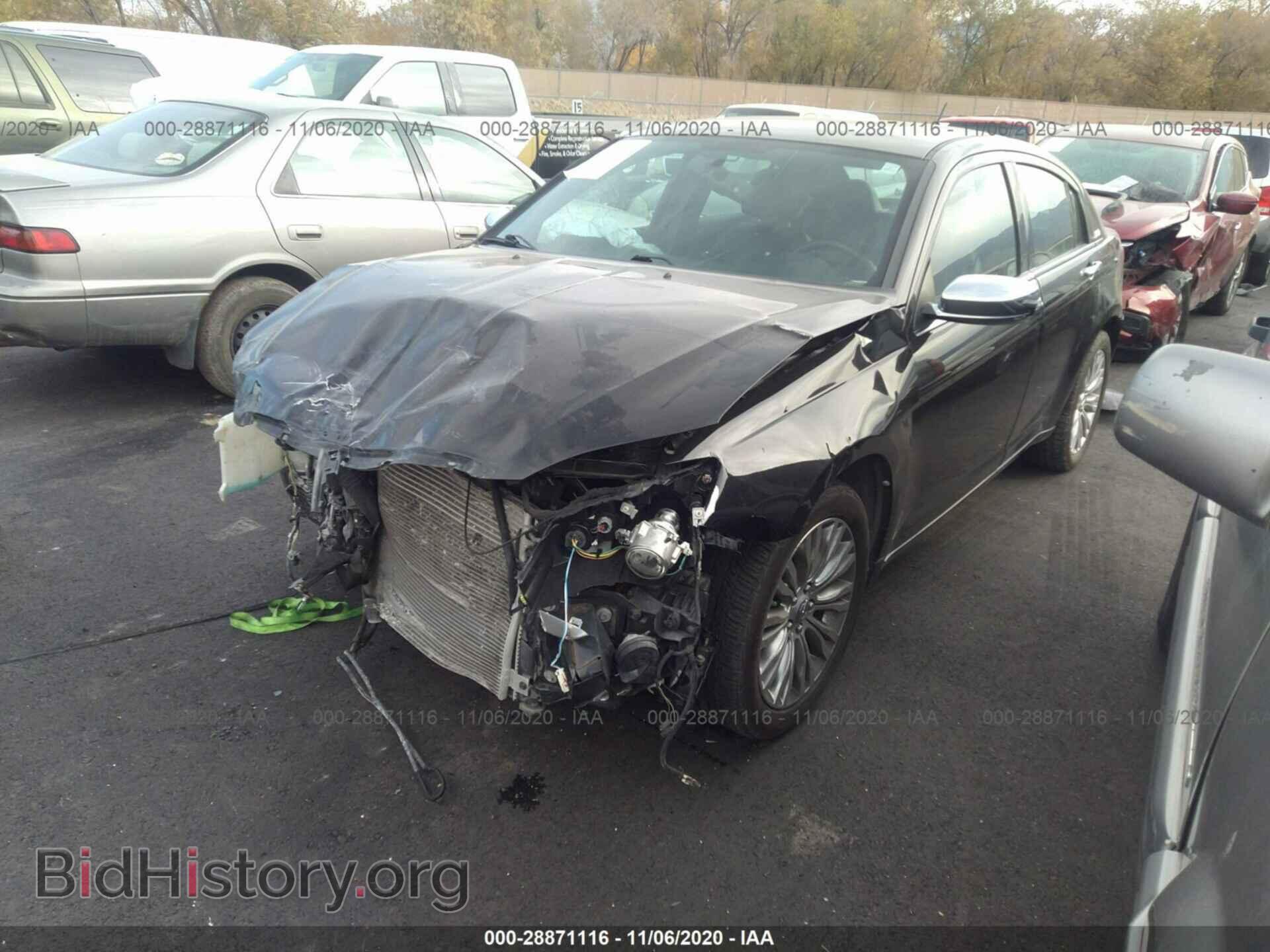 2013 CHRYSLER 200 - VIN: 1C3CCBCG4DN514410 - Фото 2