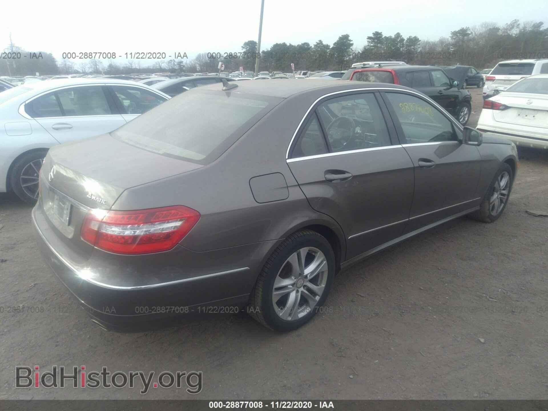 2011 MERCEDES-BENZ E-CLASS - VIN: WDDHF8HB2BA365305 - Photo 4