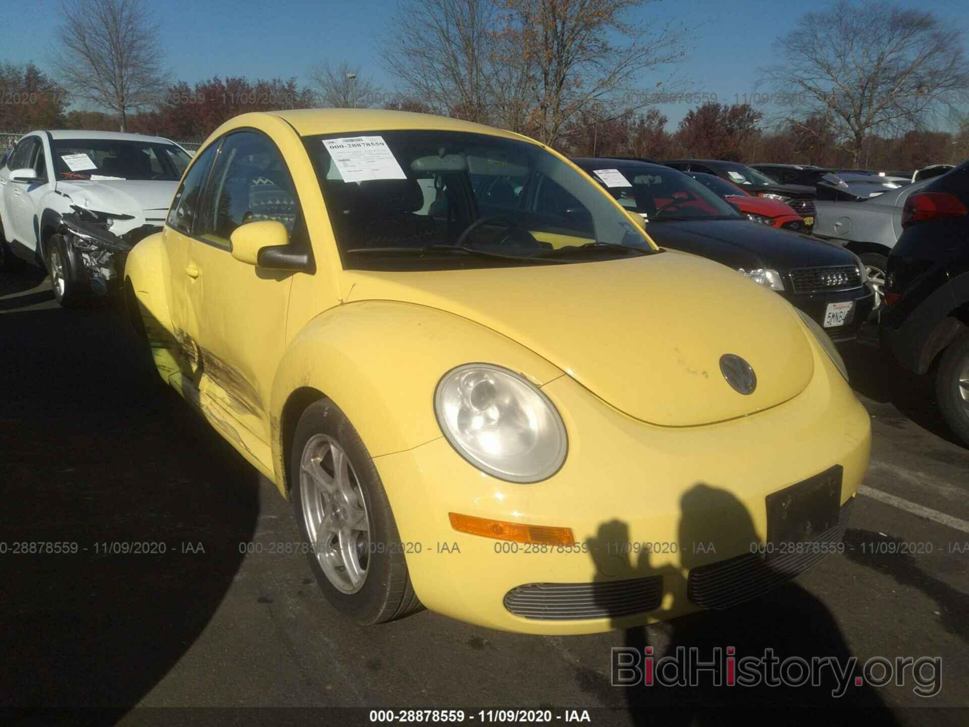 Photo 3VWPW3AG0AM011604 - VOLKSWAGEN NEW BEETLE COUPE 2010