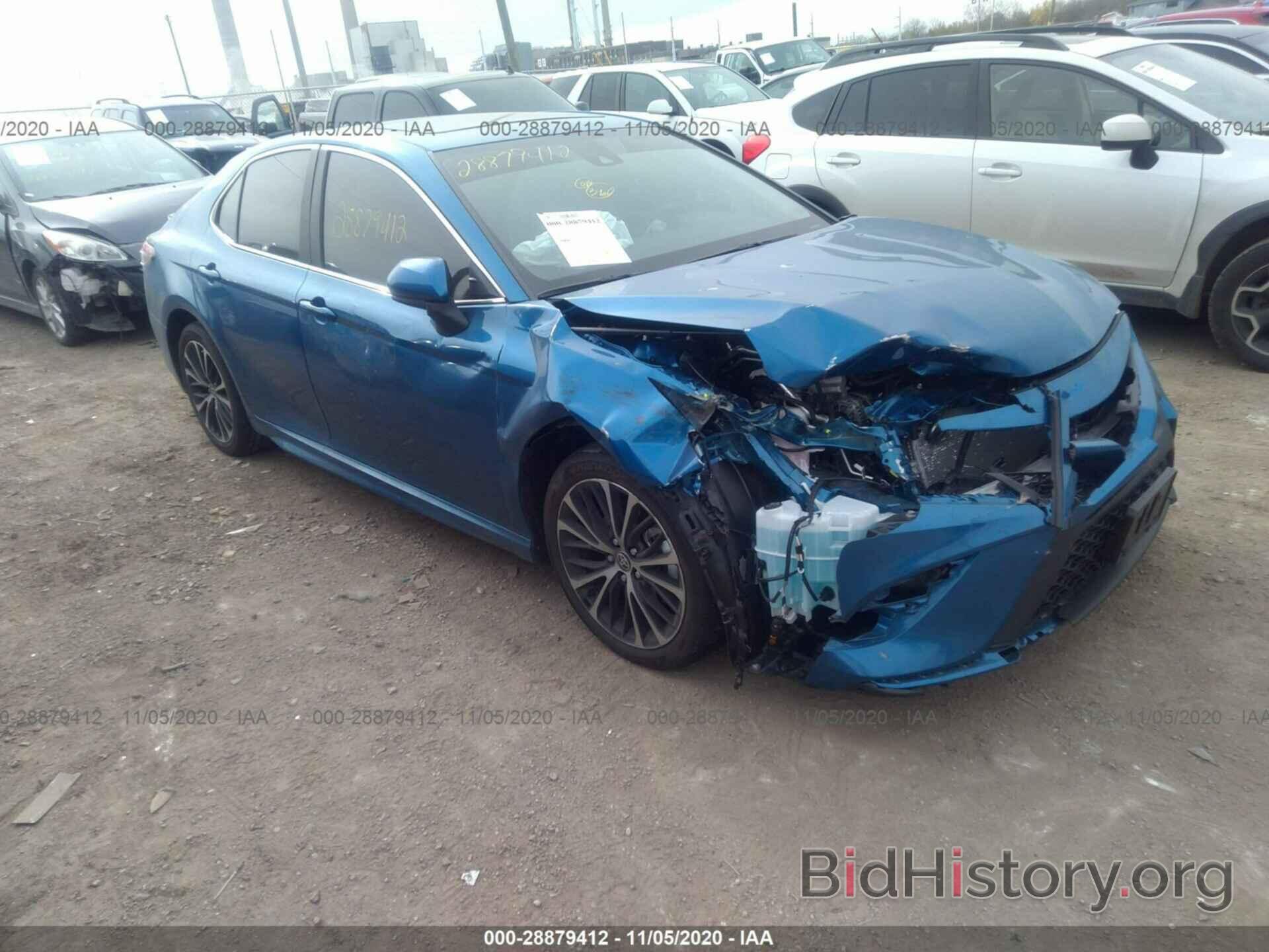 Photo 4T1G11AKXLU377672 - TOYOTA CAMRY 2020