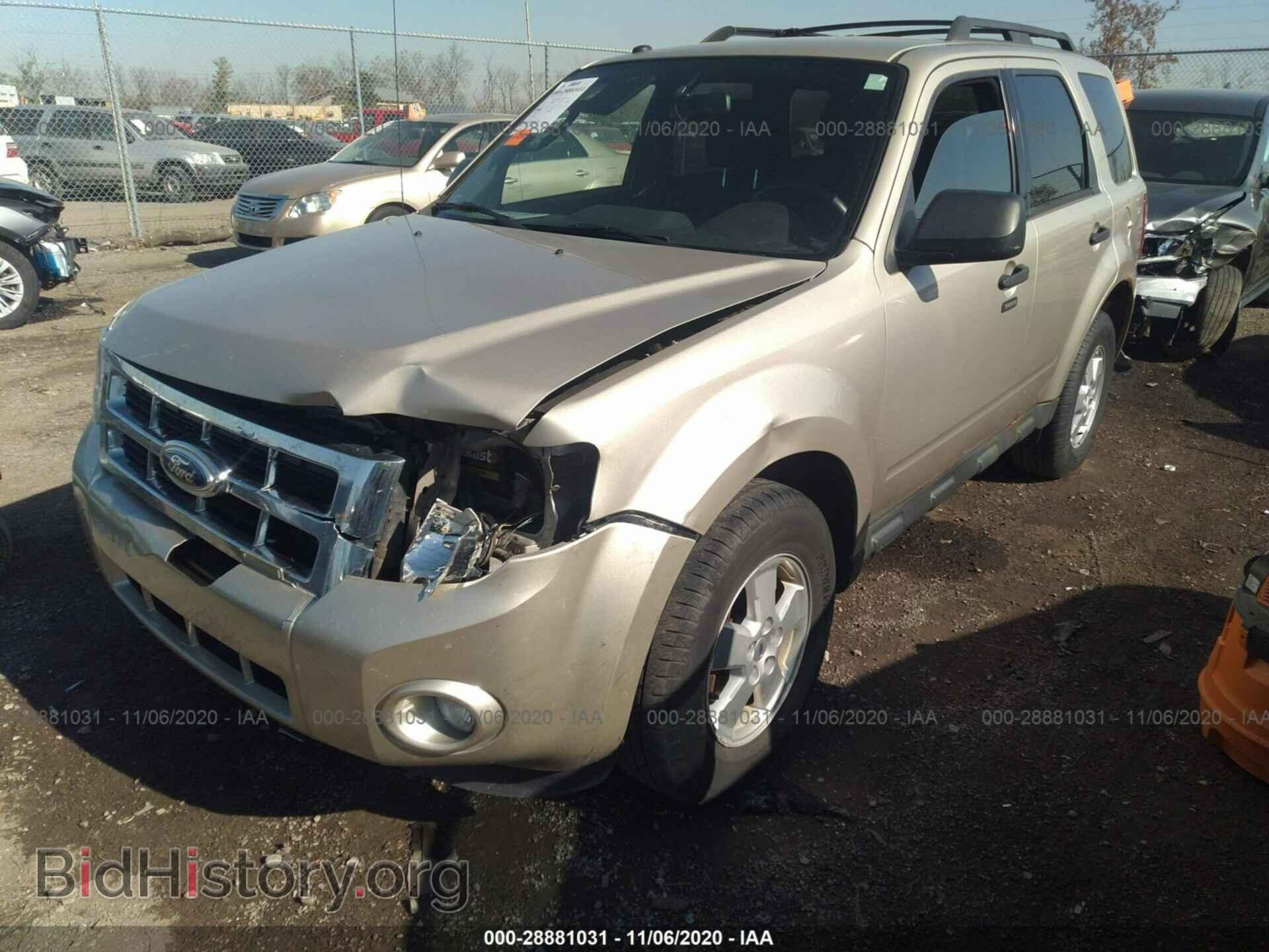 2012 FORD ESCAPE - VIN: 1FMCU0D75CKB72747 - Photo 2