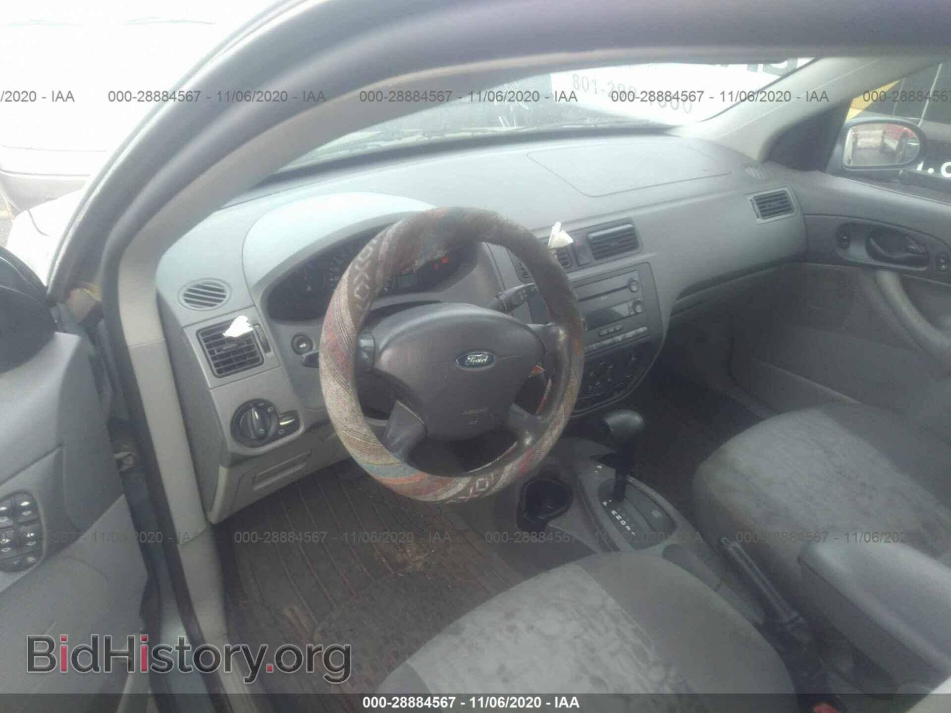 2005 FORD FOCUS - VIN: 1FAFP36N55W109848 - Фото 5