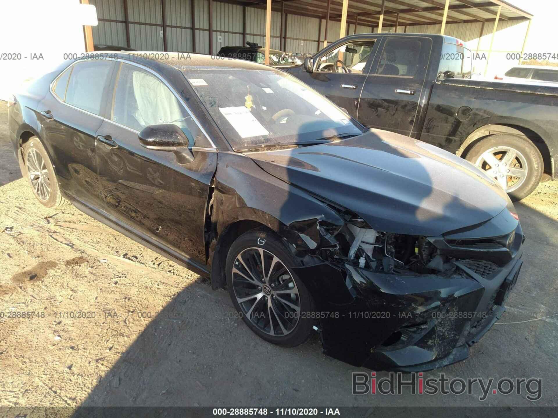 Photo 4T1G11AK5LU960067 - TOYOTA CAMRY 2020