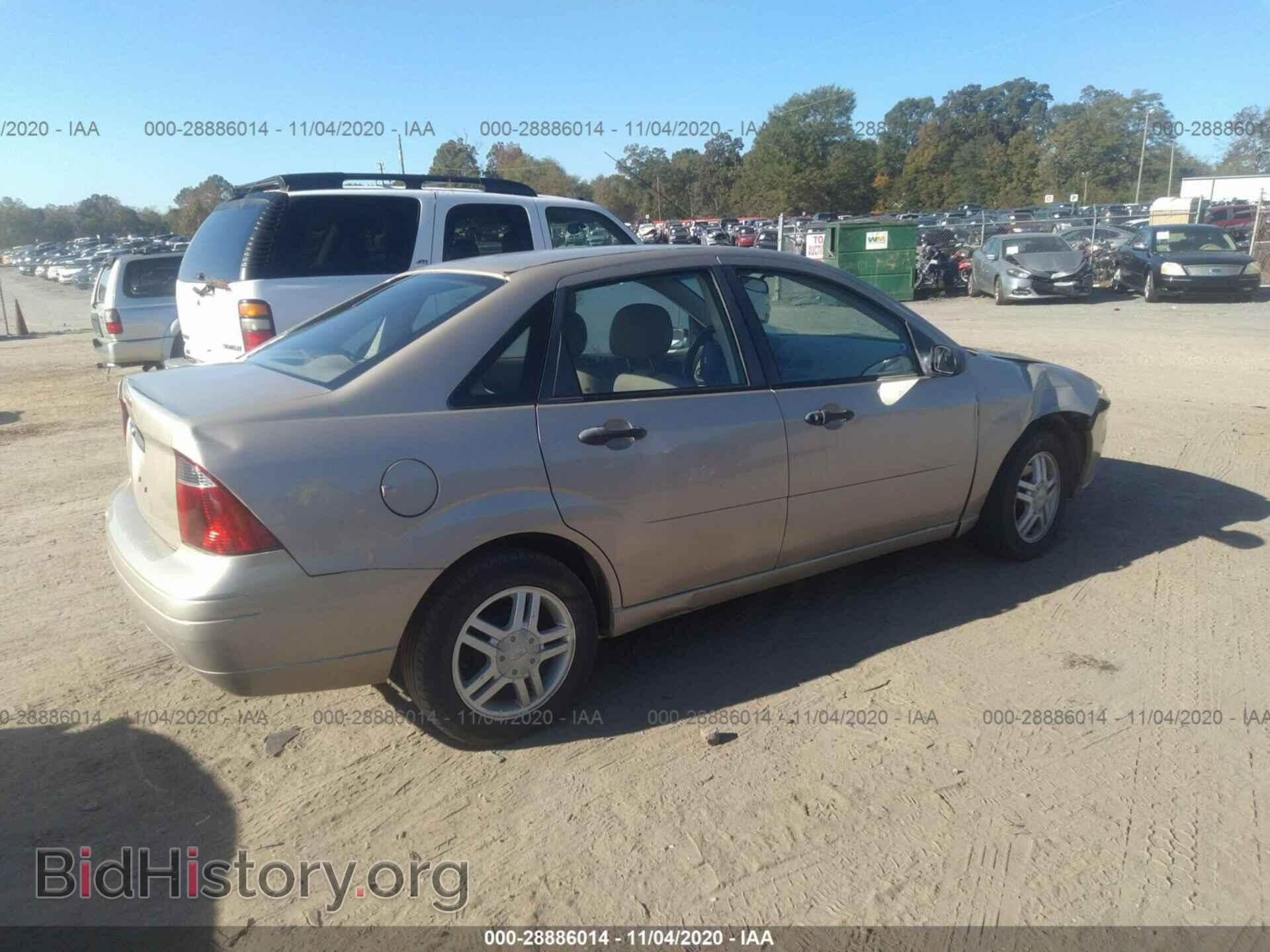 2007 FORD FOCUS - VIN: 1FAFP34N67W360528 - Photo 4