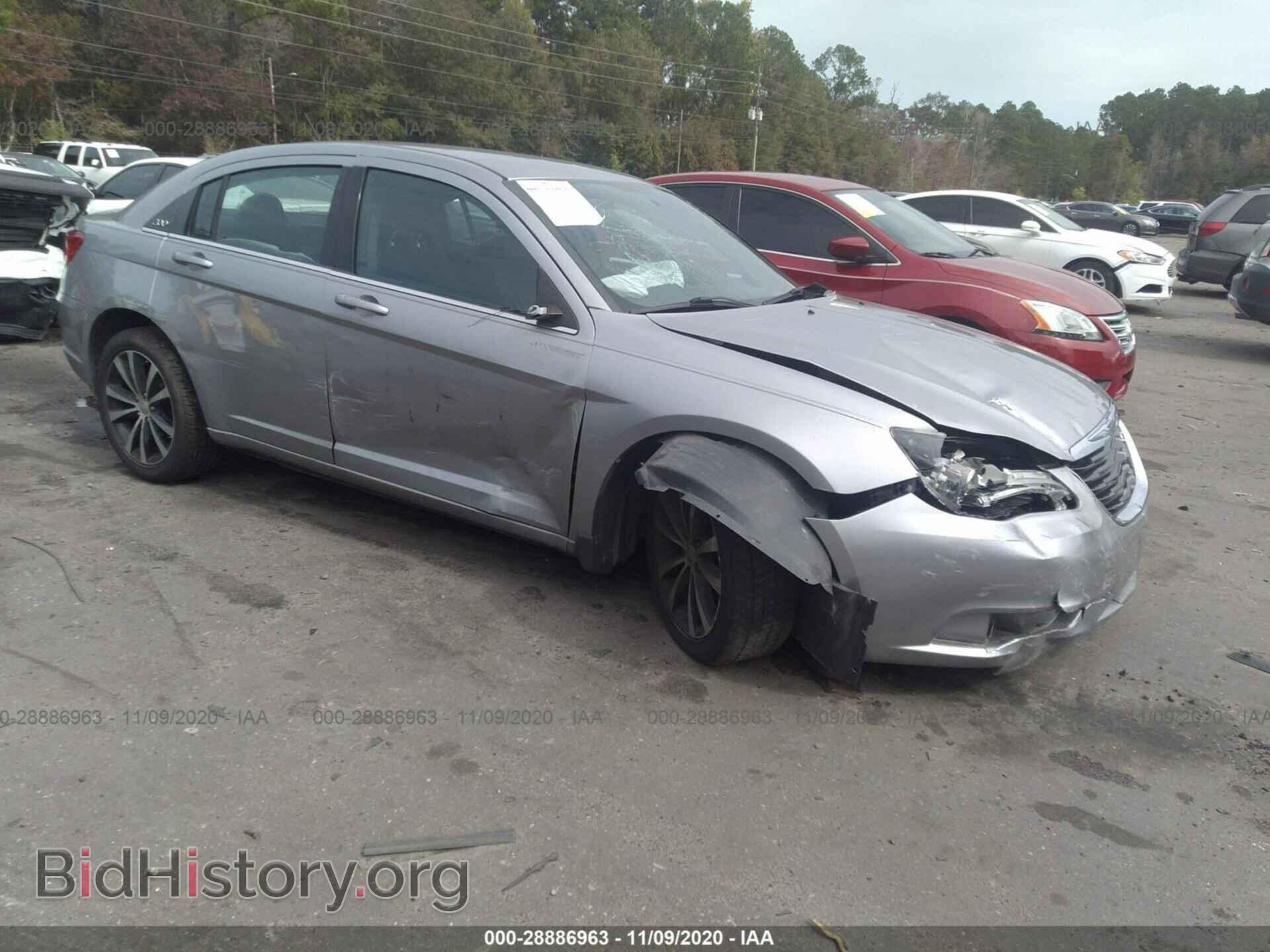 Фотография 1C3CCBBG6DN728025 - CHRYSLER 200 2013