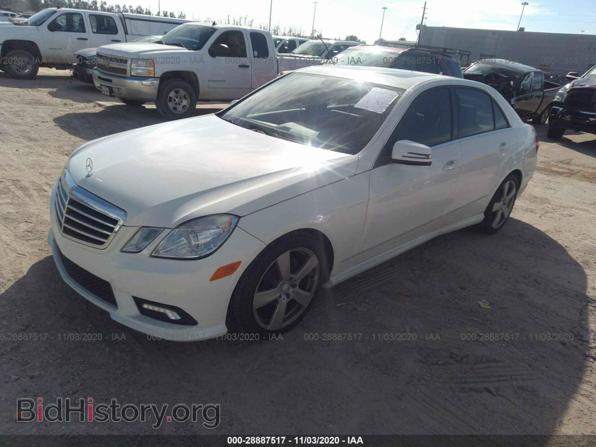 2011 MERCEDES-BENZ E-CLASS - VIN: WDDHF5GB1BA453066 - Фото 2