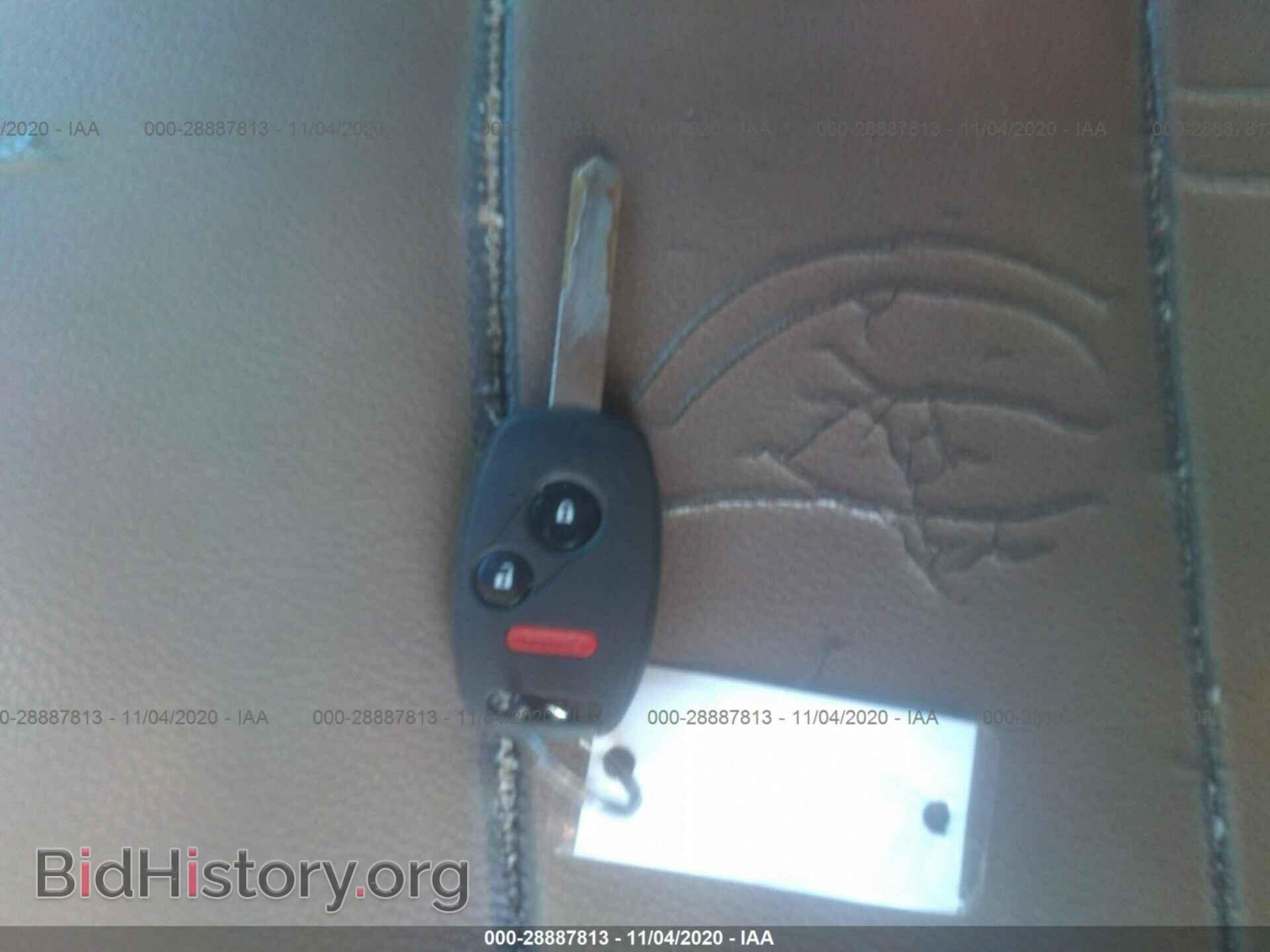 2006 HONDA PILOT - VIN: 5FNYF18746B021663 - Фото 11