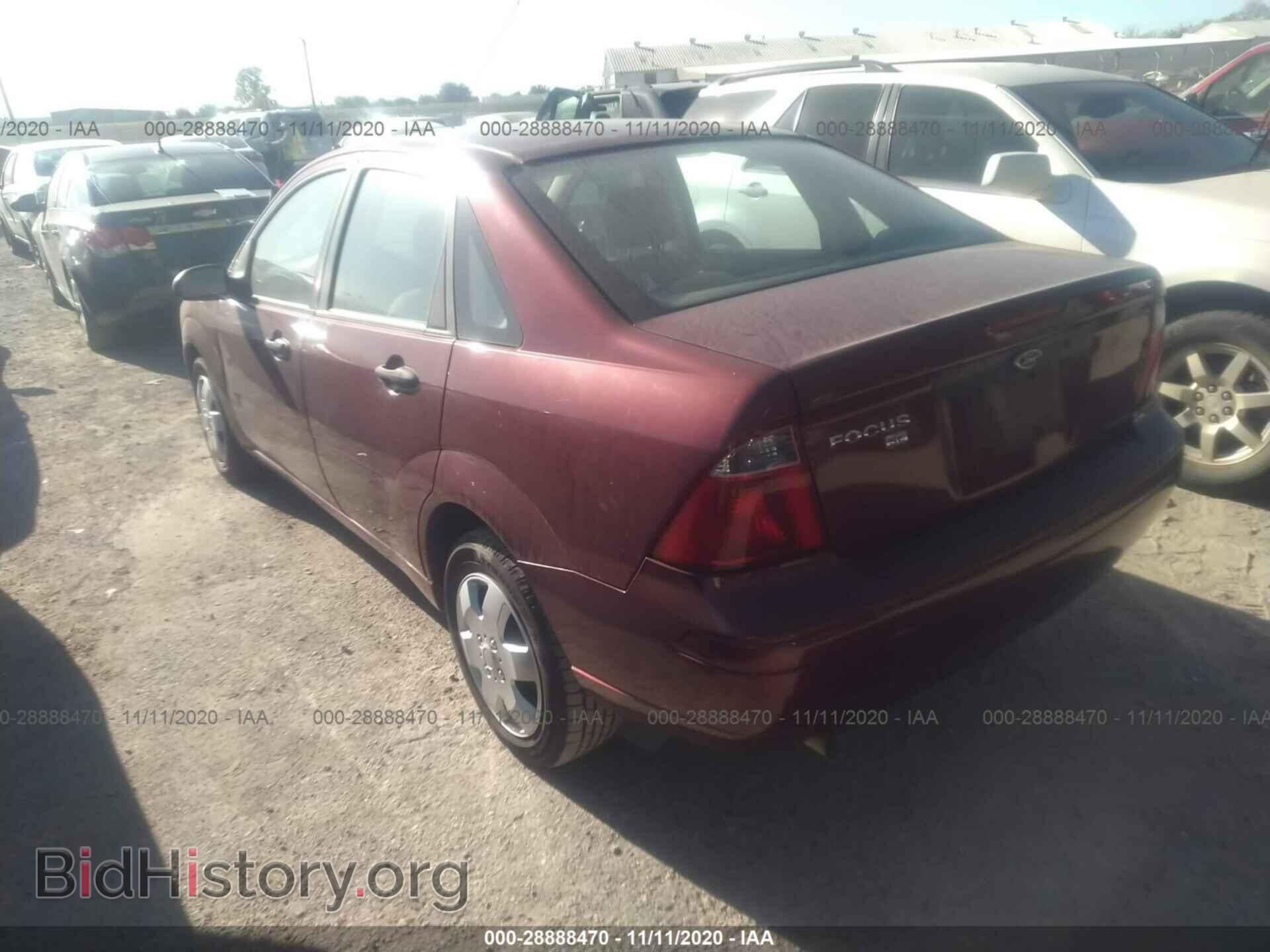 2007 FORD FOCUS - VIN: 1FAFP34N57W348922 - Фото 3