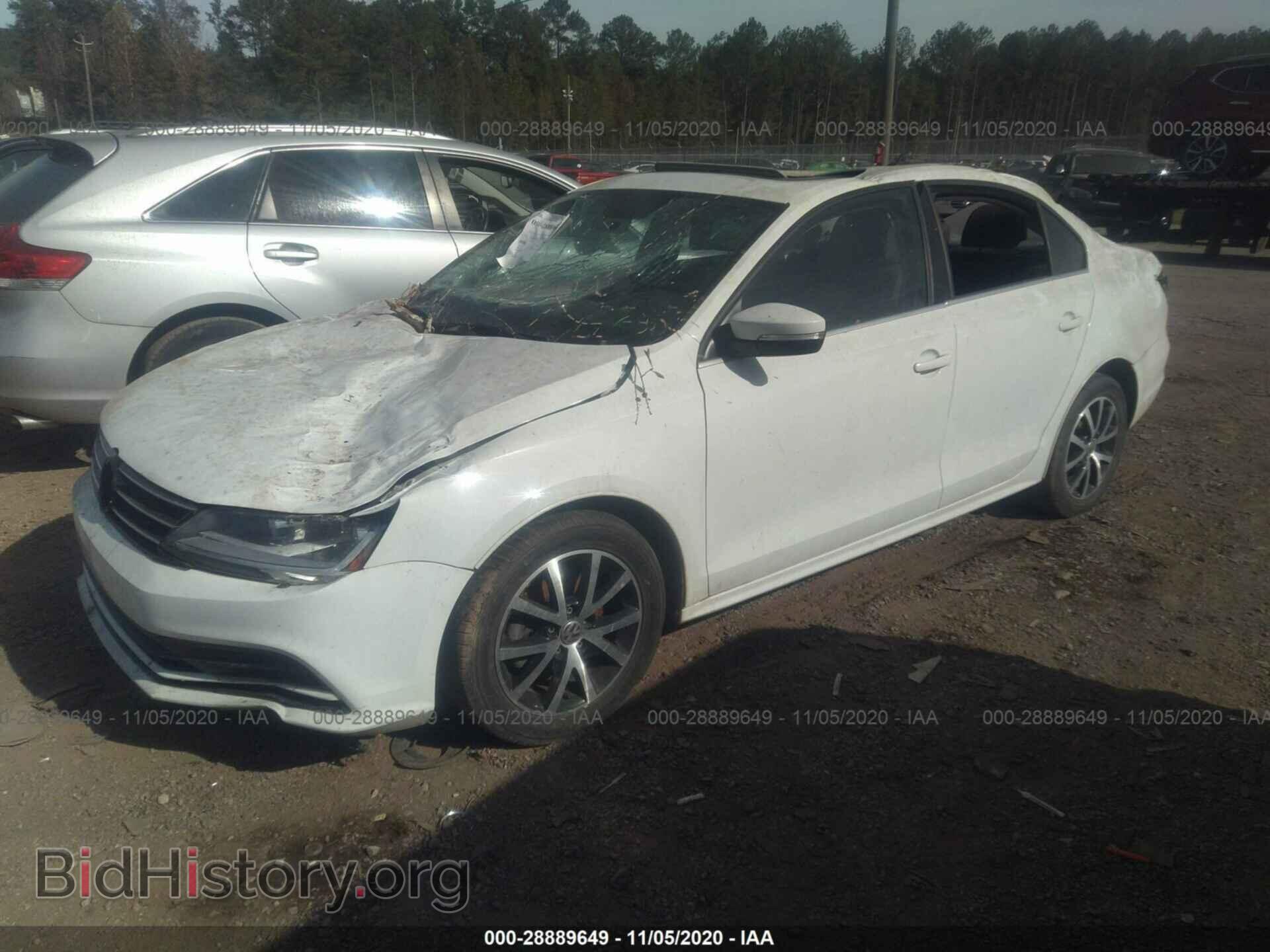 2017 VOLKSWAGEN JETTA - VIN: 3VWDB7AJ7HM290061 - Фото 2