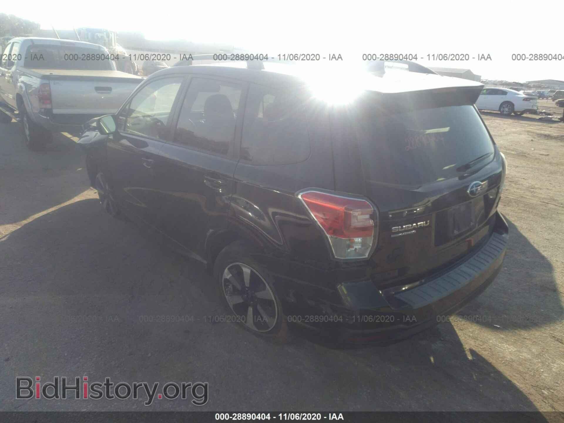 2018 SUBARU FORESTER - VIN: JF2SJAEC2JH427022 - Фото 3