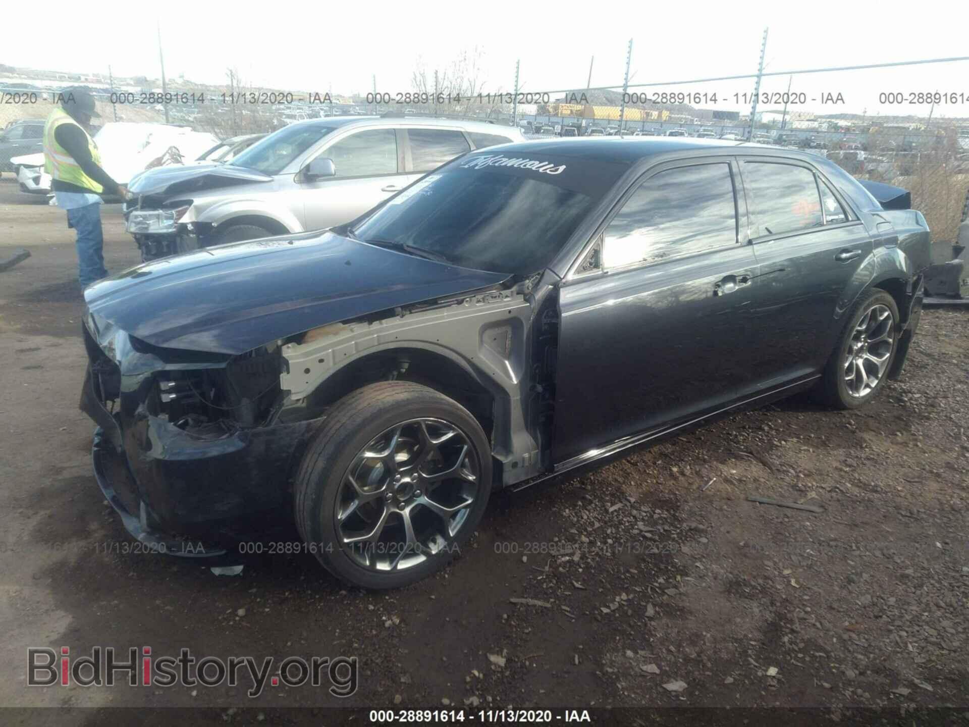 2018 CHRYSLER 300 - VIN: 2C3CCABG6JH213993 - Фото 2