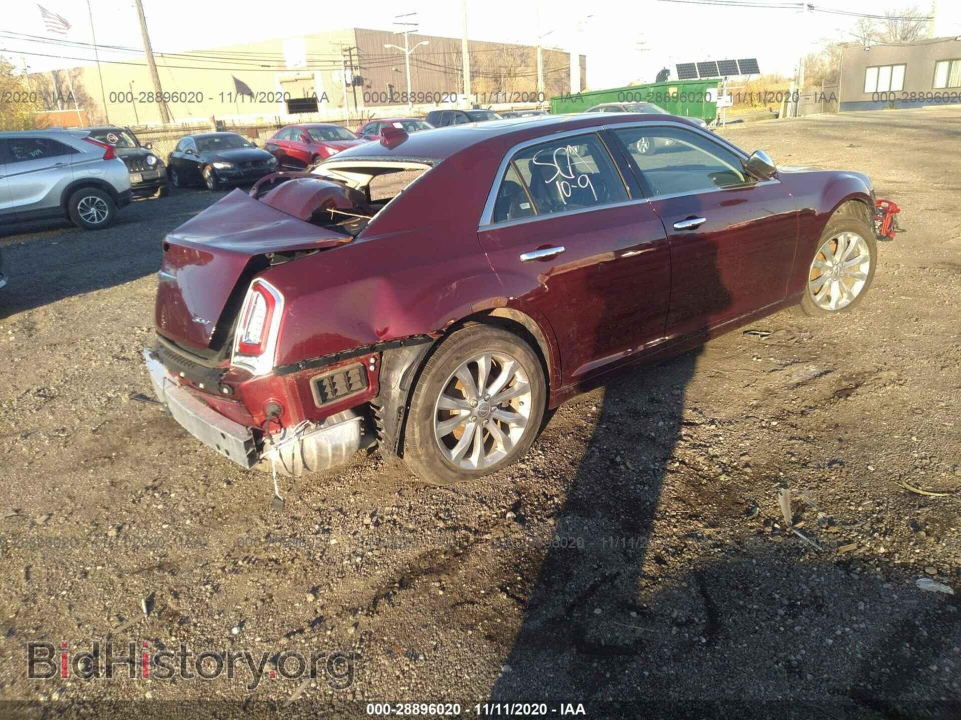 2019 CHRYSLER 300 - VIN: 2C3CCAKGXKH586505 - Фото 4