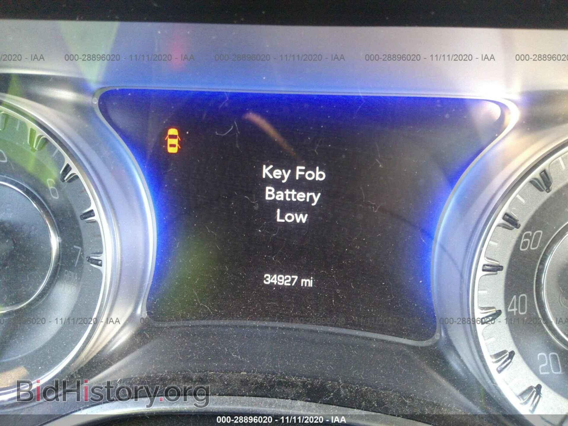 2019 CHRYSLER 300 - VIN: 2C3CCAKGXKH586505 - Фото 7