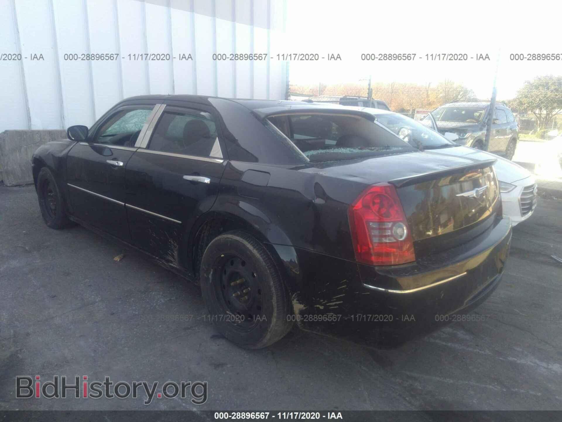 2010 CHRYSLER 300 - VIN: 2C3CA5CV6AH301906 - Фото 3