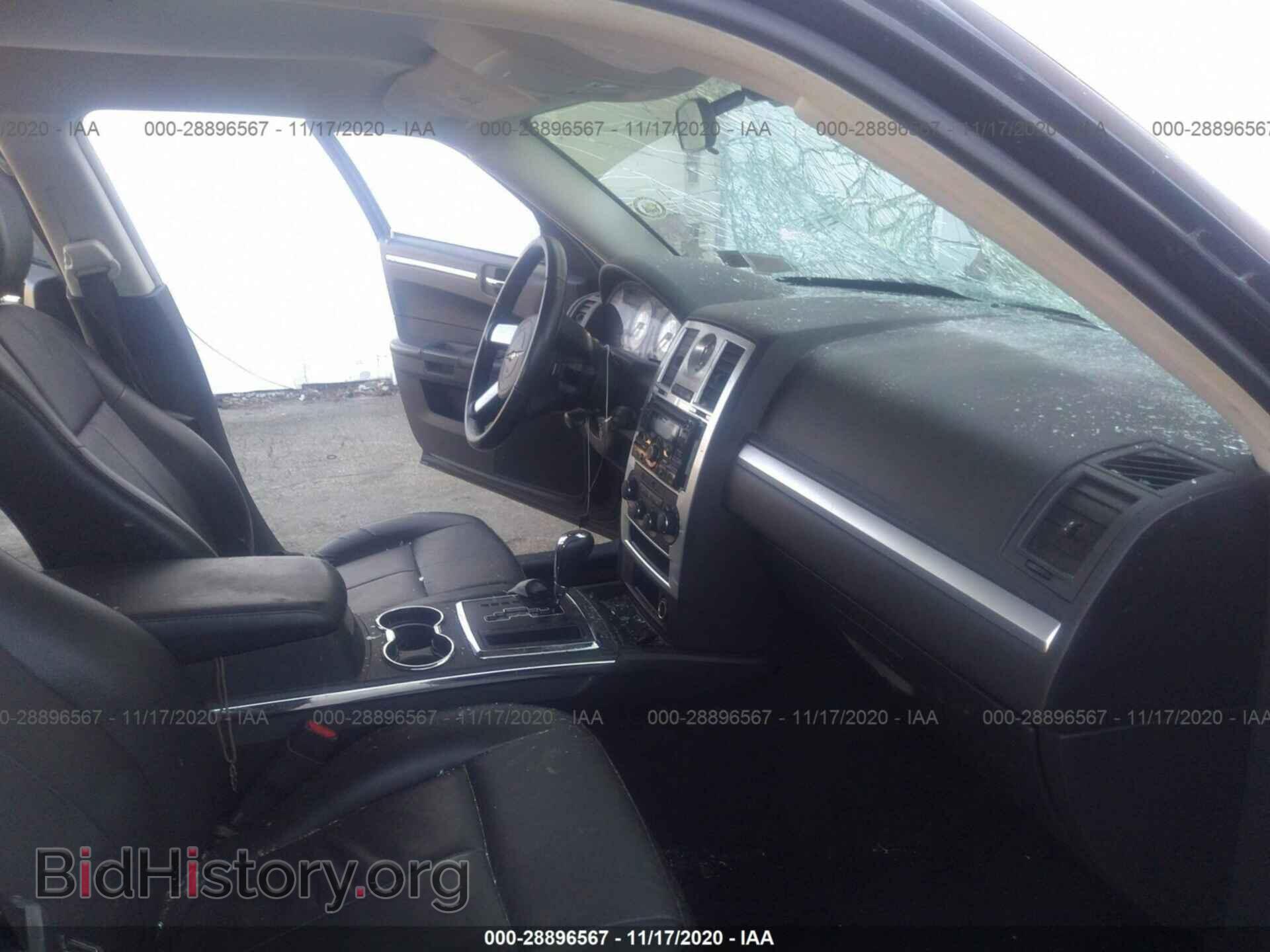 2010 CHRYSLER 300 - VIN: 2C3CA5CV6AH301906 - Фото 5