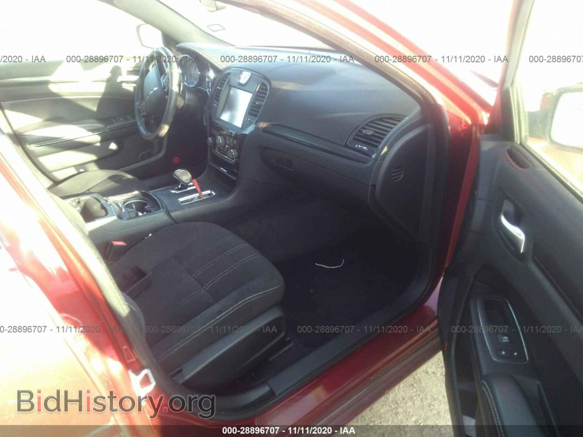 2012 CHRYSLER 300 - VIN: 2C3CCABG6CH208036 - Фото 5