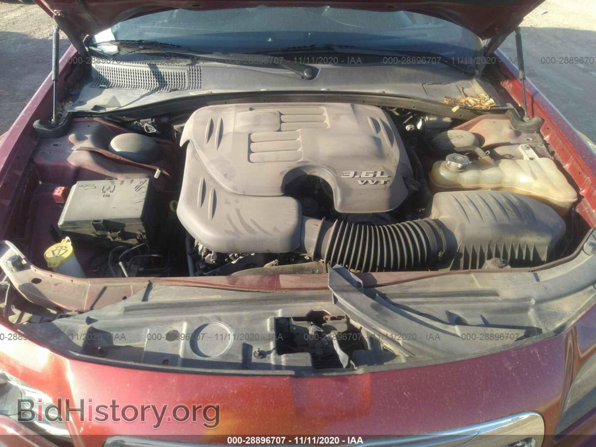 2012 CHRYSLER 300 - VIN: 2C3CCABG6CH208036 - Фото 10