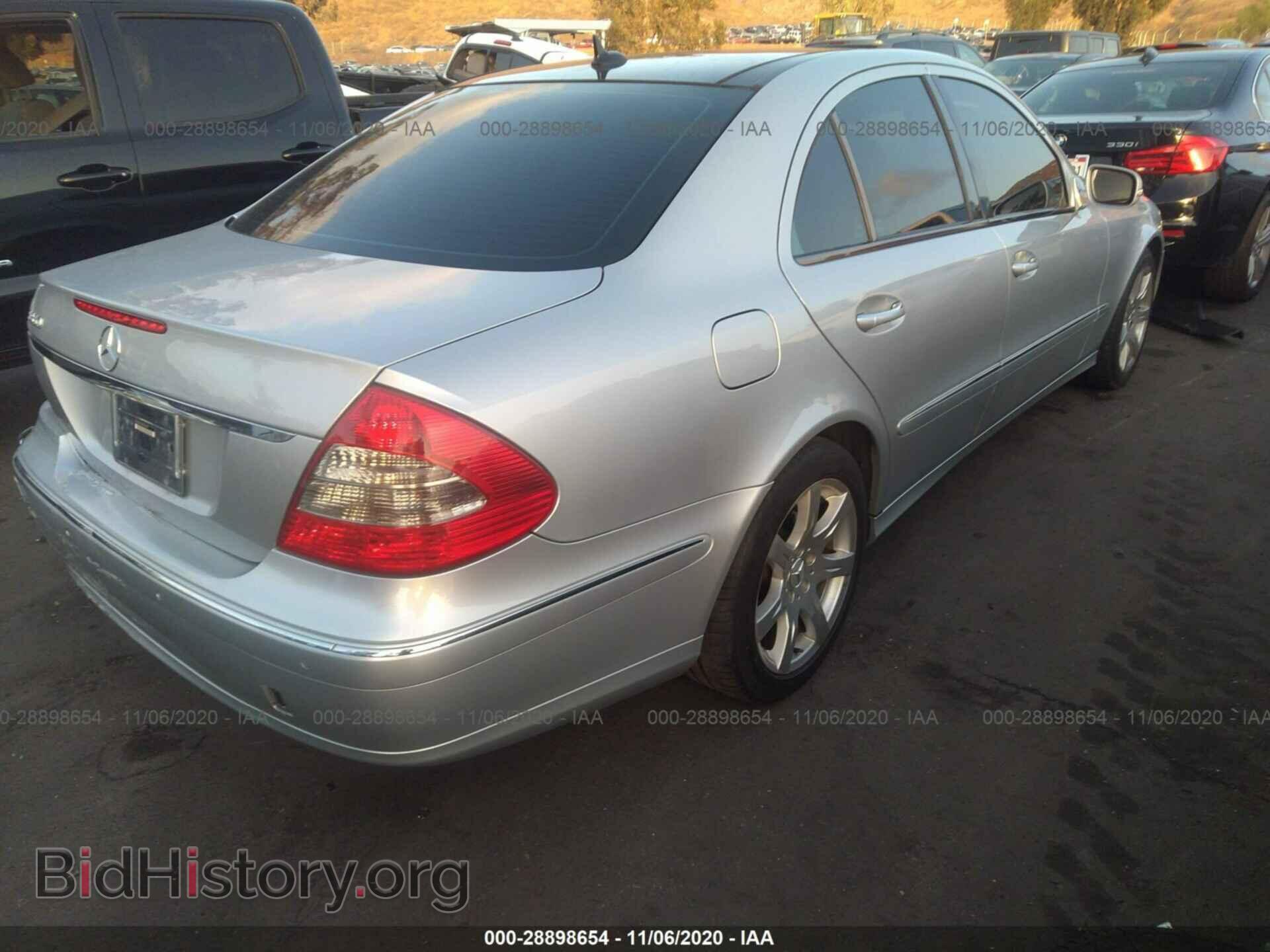 2007 MERCEDES-BENZ E-CLASS - VIN: WDBUF56X97B055478 - Фото 4