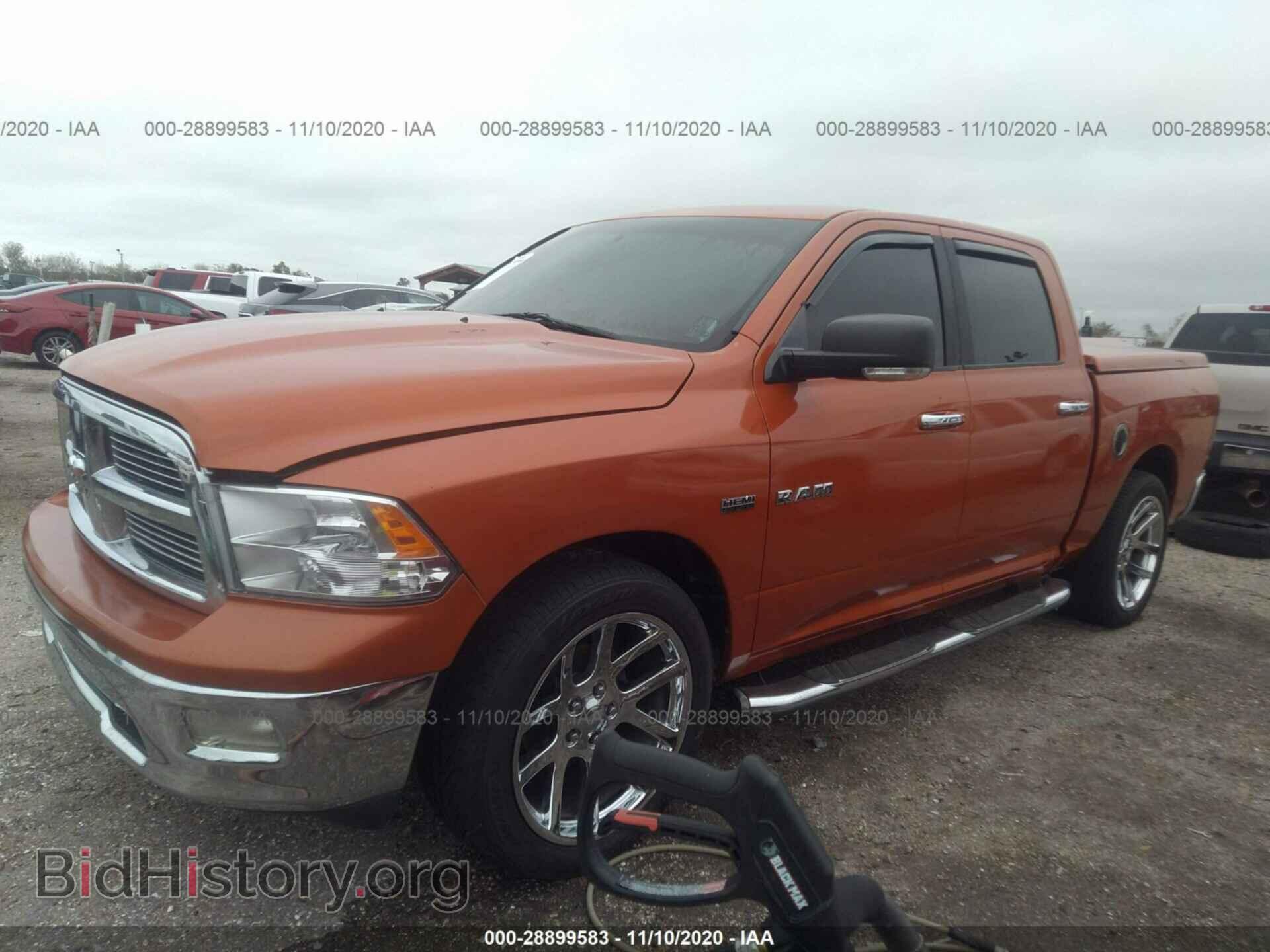 2010 DODGE RAM 1500 - VIN: 1D7RB1CT1AS203889 - Фото 2