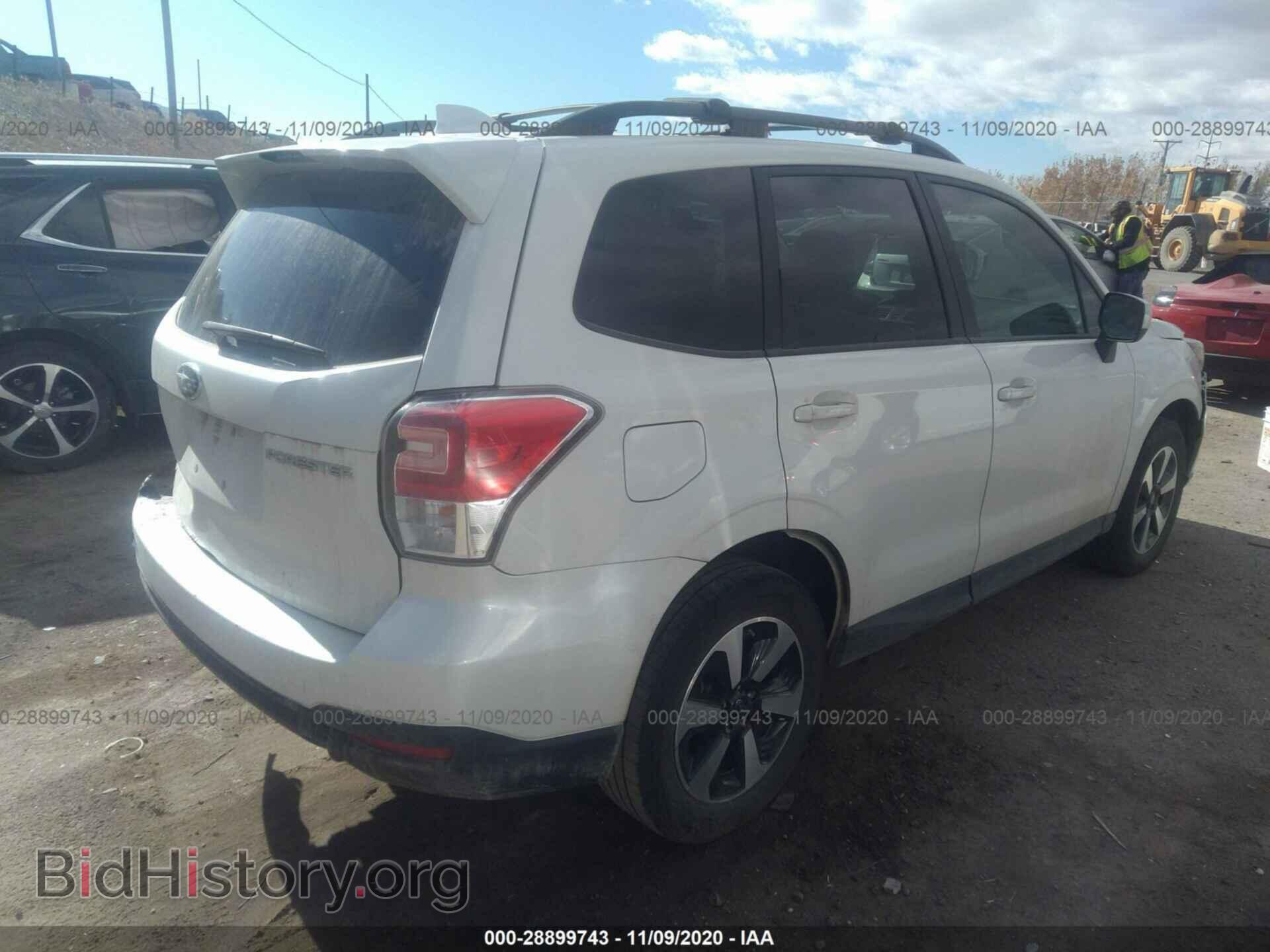 2018 SUBARU FORESTER - VIN: JF2SJAEC9JG536101 - Фото 4