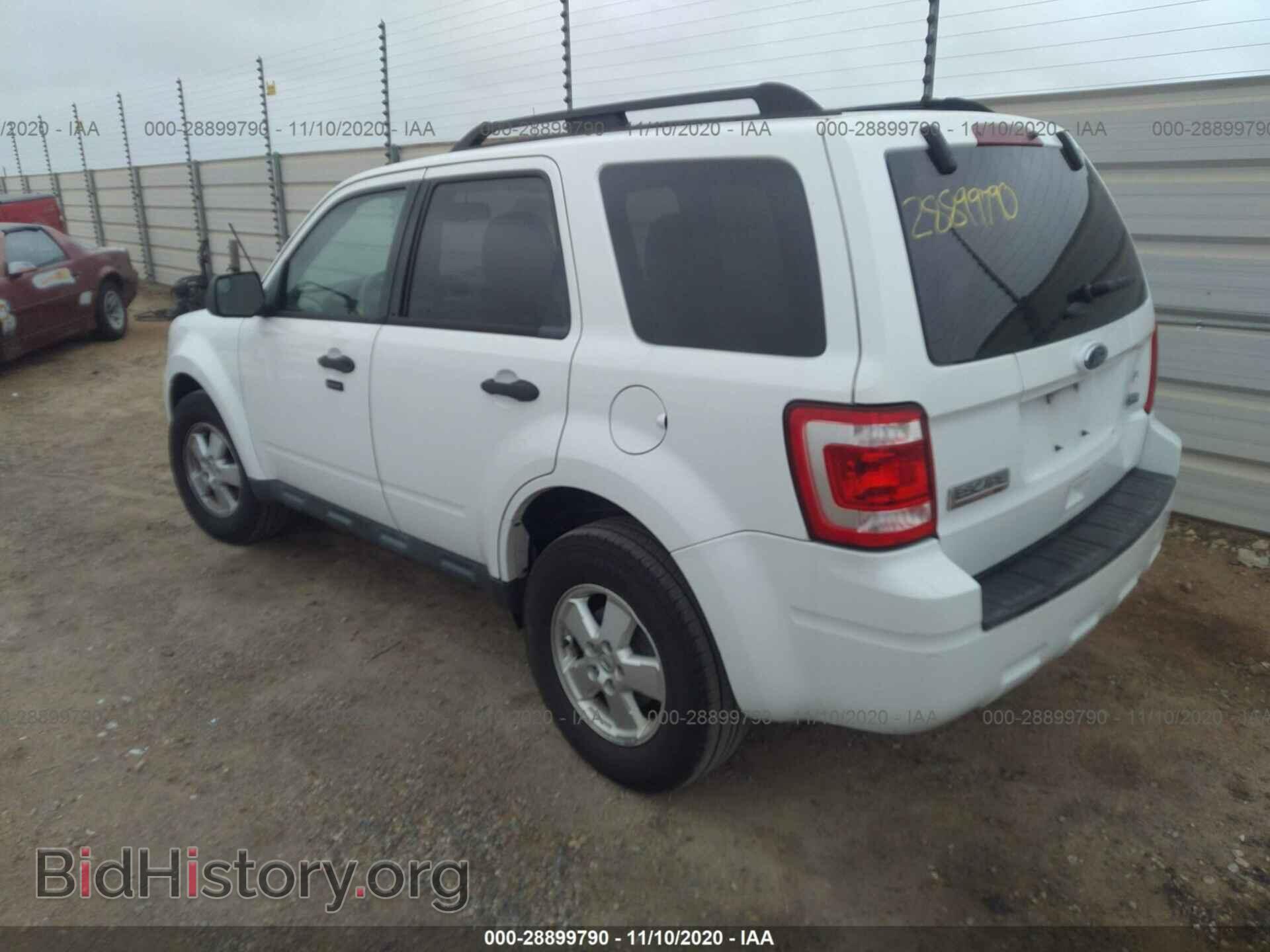 2011 FORD ESCAPE - VIN: 1FMCU0DG8BKC12270 - Photo 3
