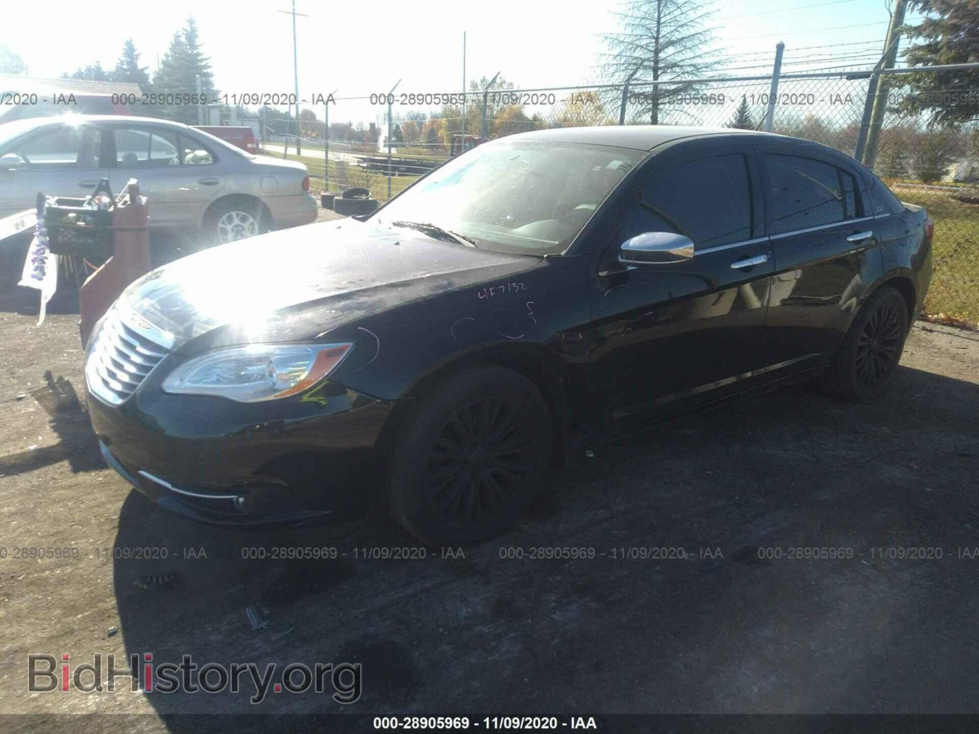 2013 CHRYSLER 200 - VIN: 1C3CCBCG9DN504505 - Фото 2