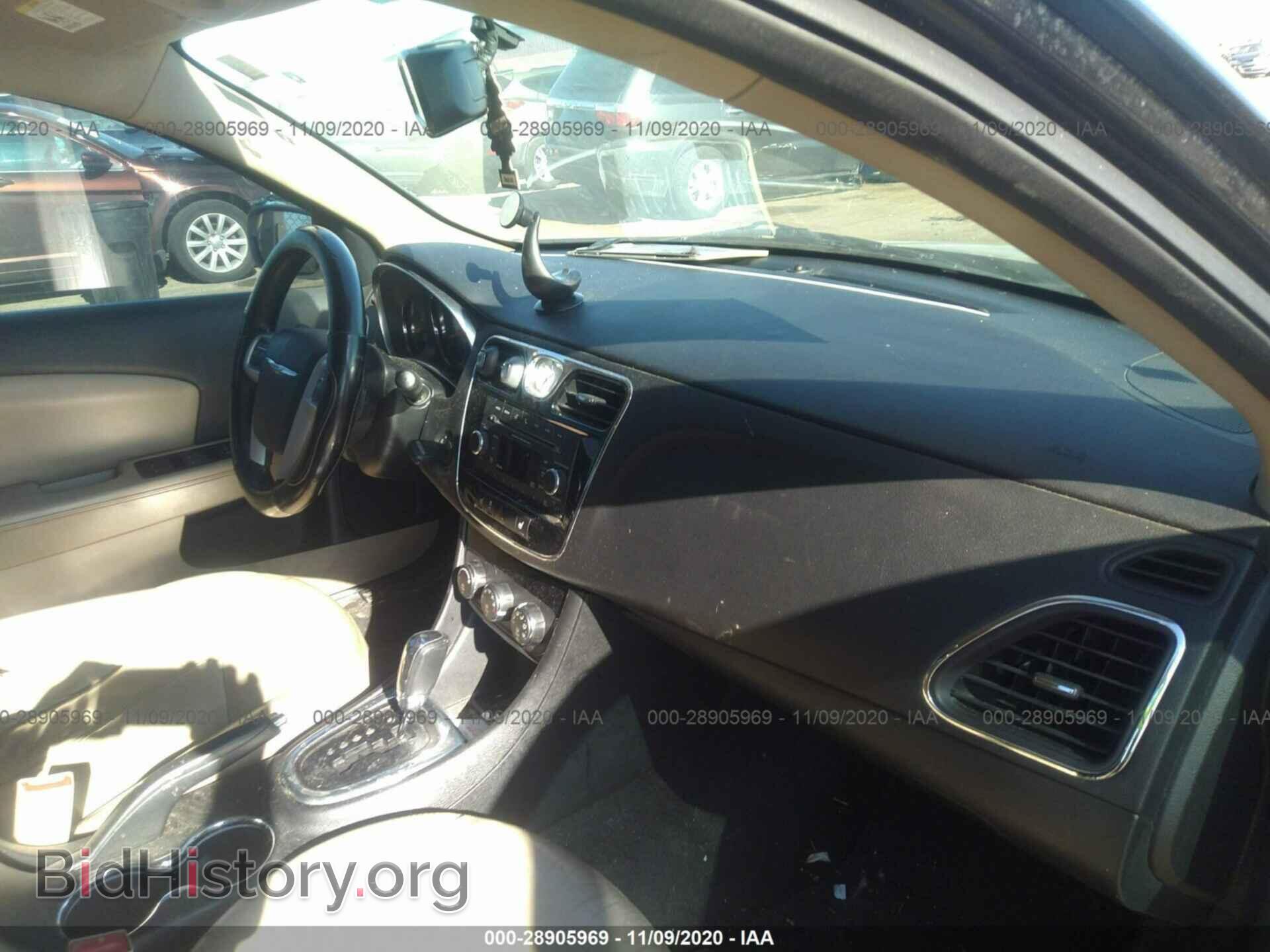 2013 CHRYSLER 200 - VIN: 1C3CCBCG9DN504505 - Фото 5