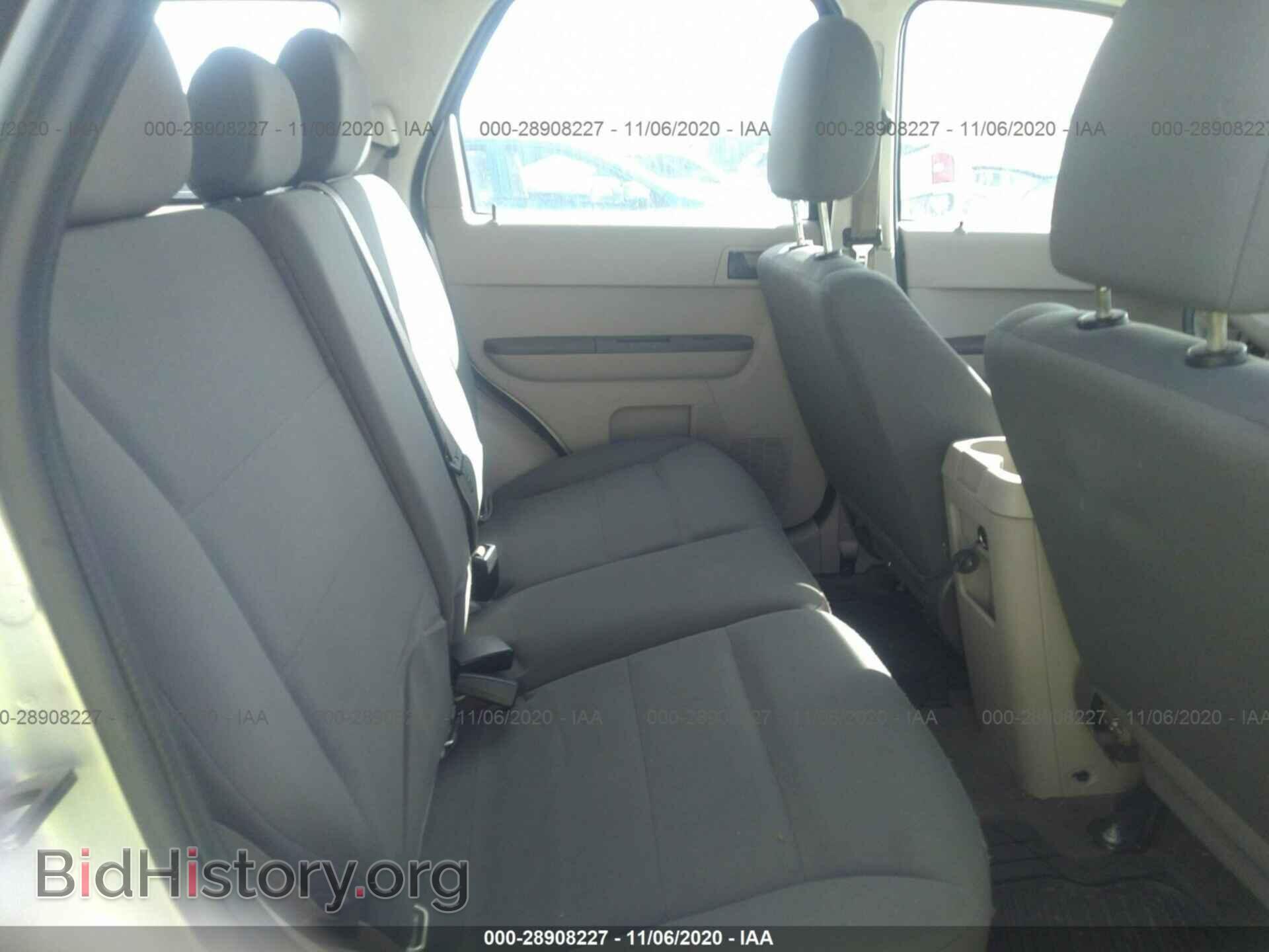 2011 FORD ESCAPE - VIN: 1FMCU9C72BKC64340 - Фото 8