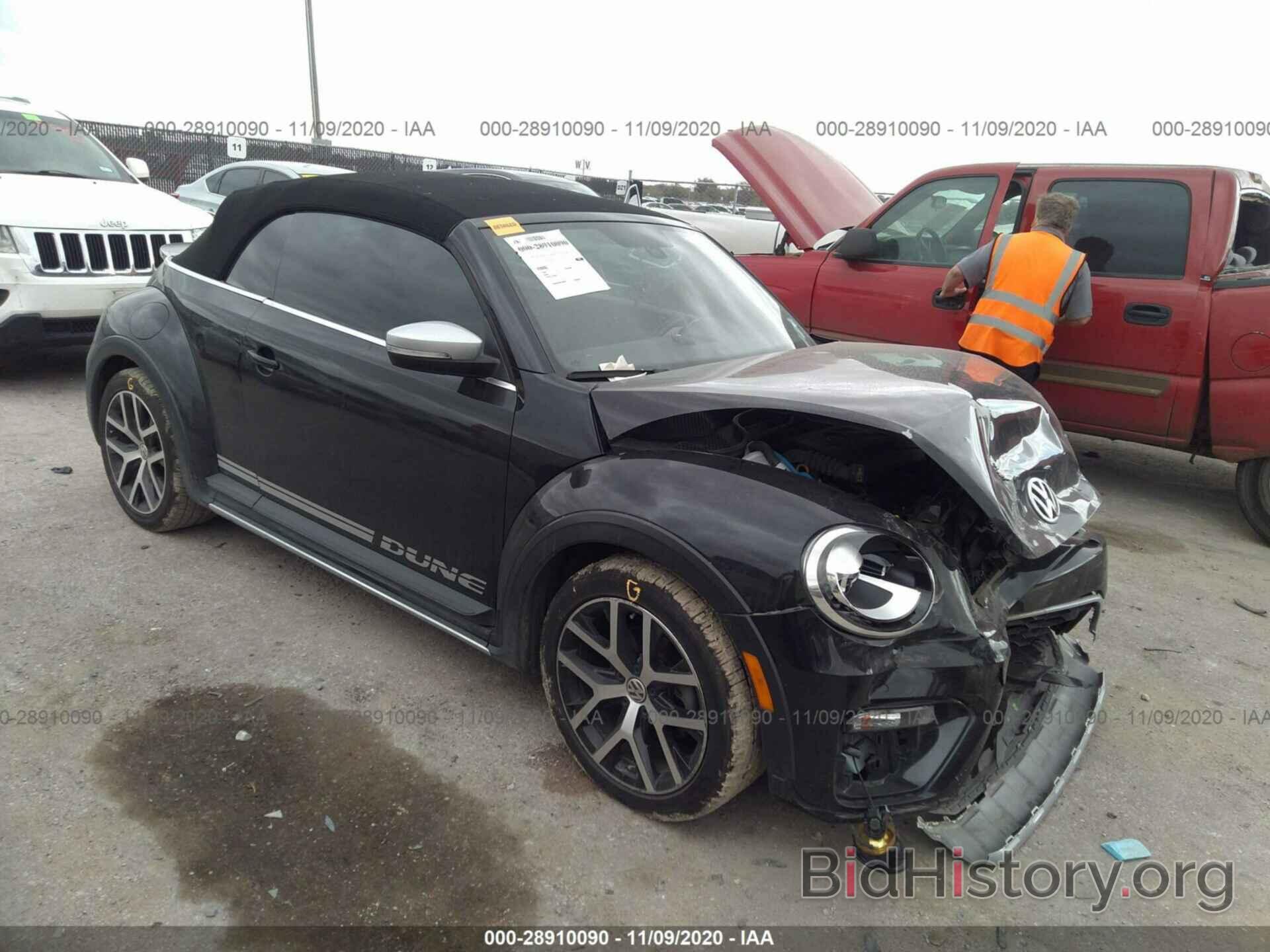 Photo 3VWT17AT3HM820929 - VOLKSWAGEN BEETLE CONVERTIBLE 2017