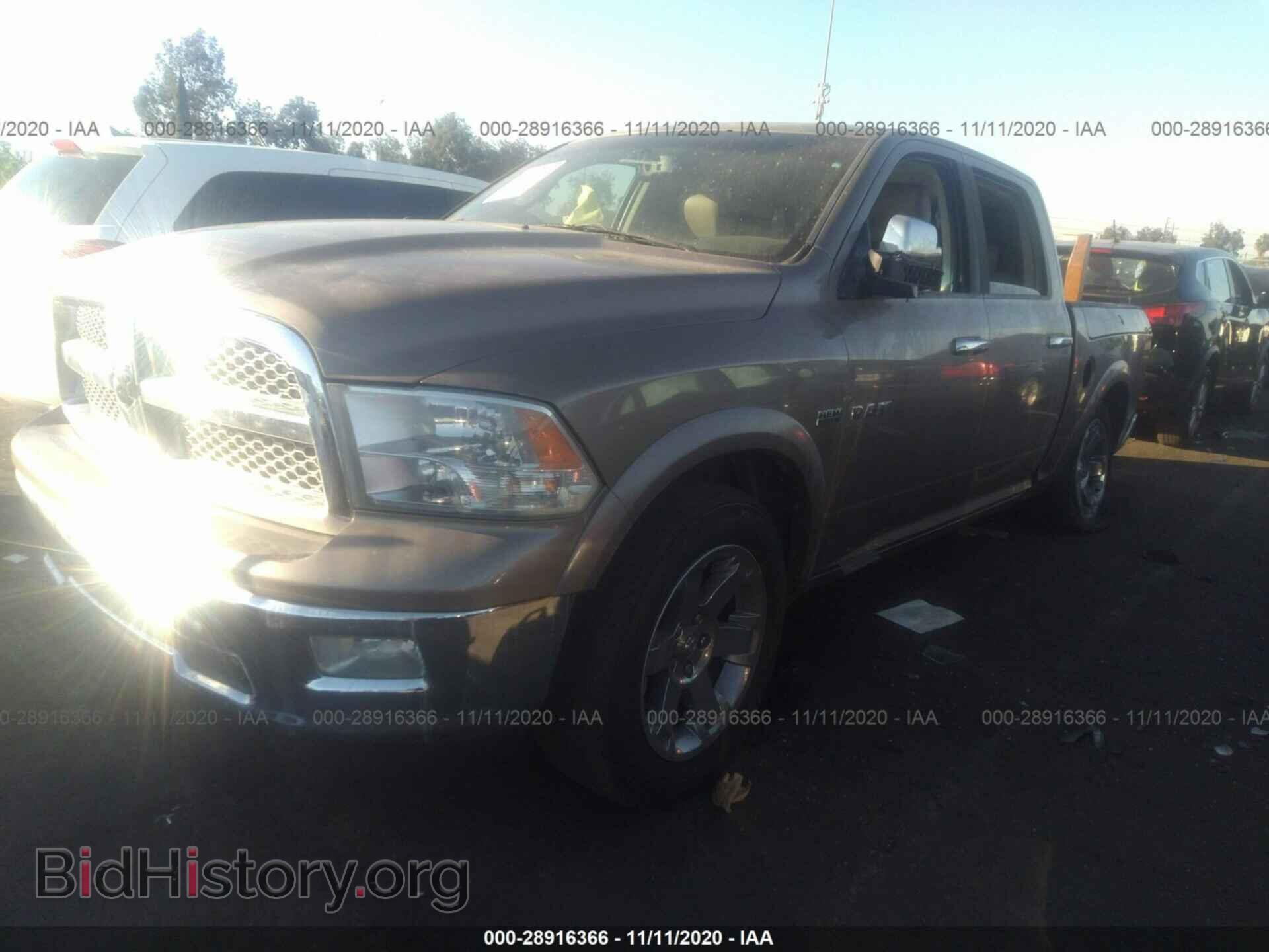 2010 DODGE RAM 1500 - VIN: 1D7RB1CT2AS213508 - Фото 2